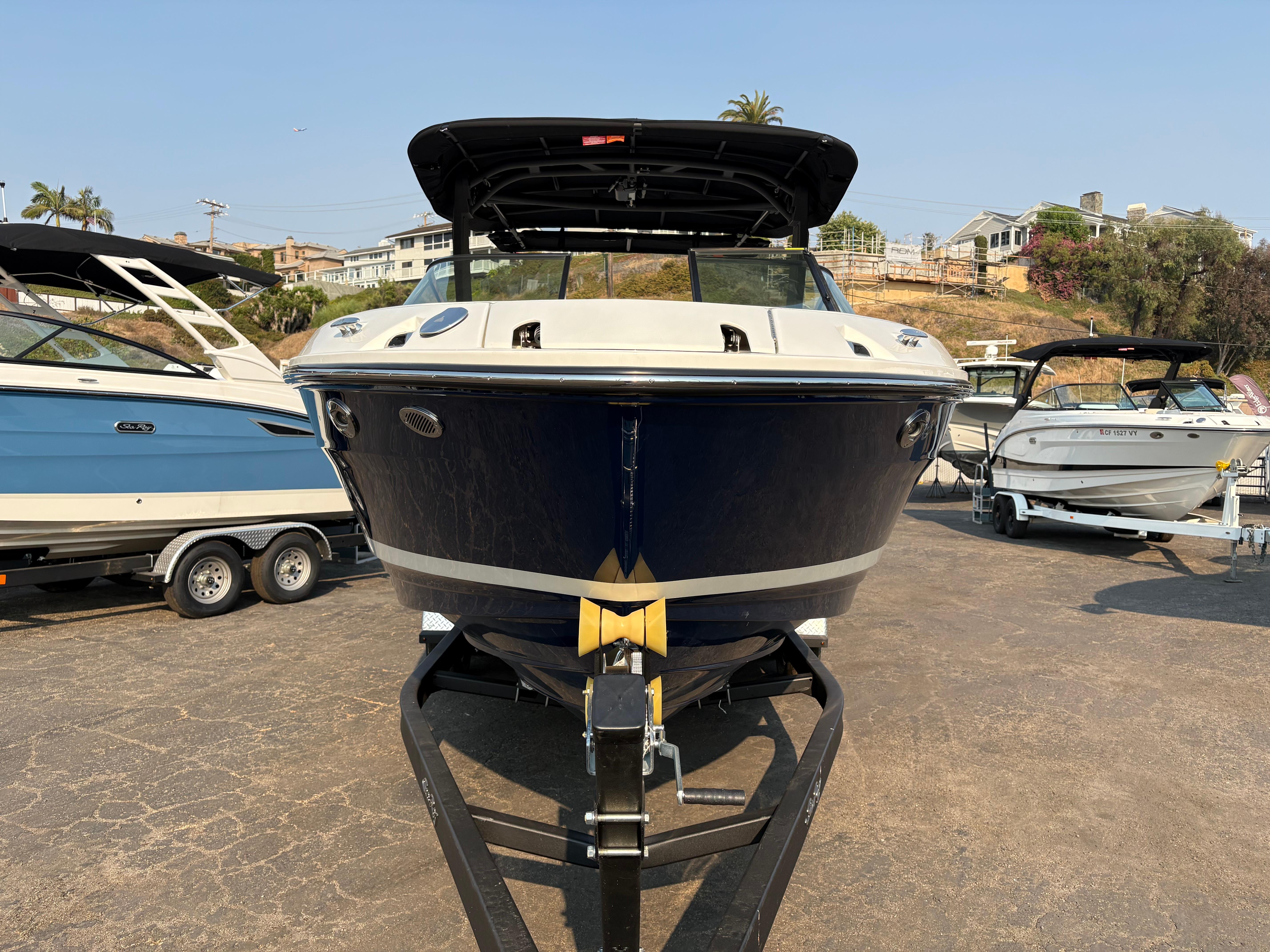 2026 Sea Ray SLX 260 #S1157F inventory image at Sun Country Marine Group, Newport Beach 2026 Sea Ray SLX 260 #S1157F inventory image at Sun Country Marine Group, Newport Beach