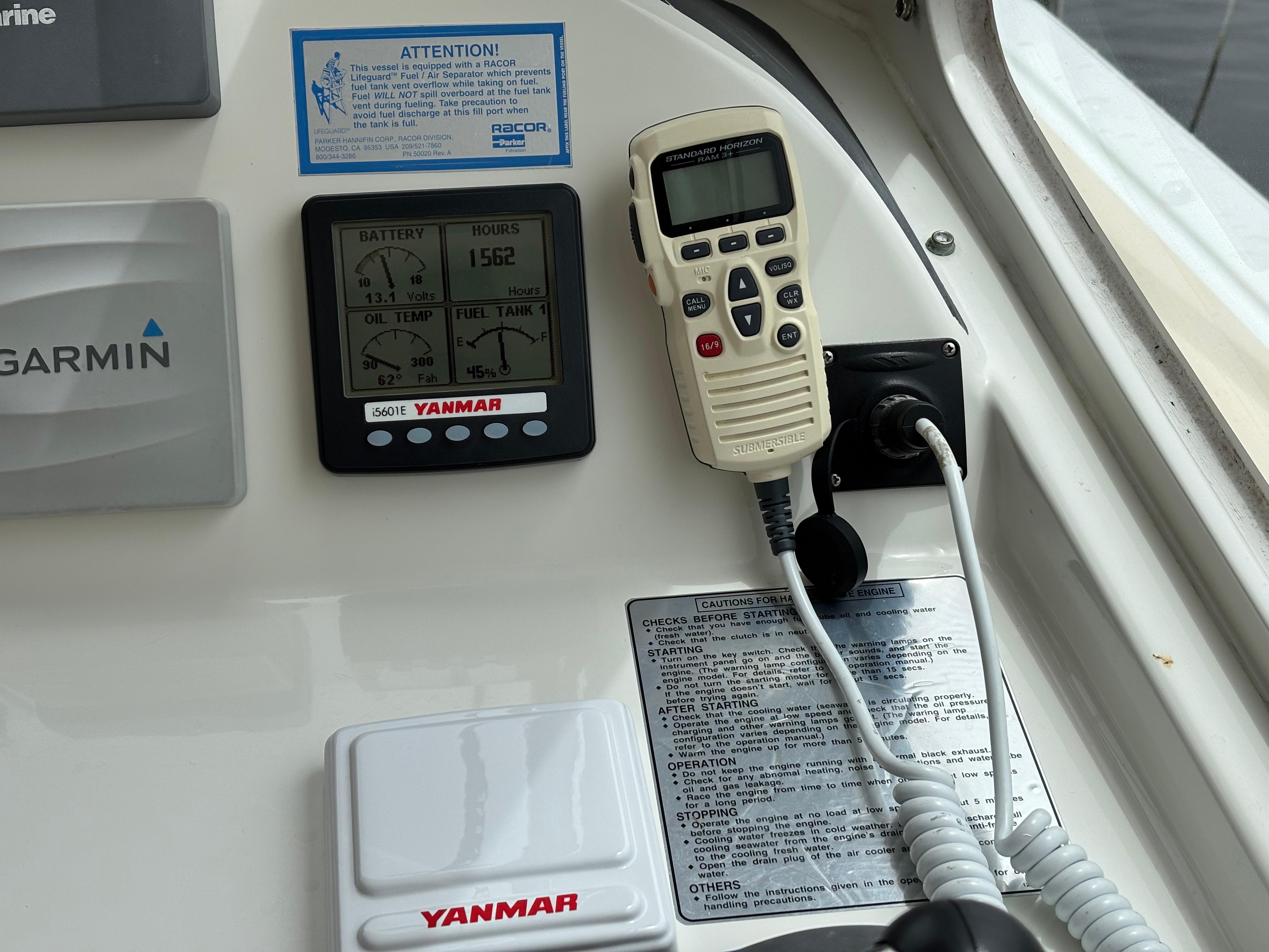 MJM-34z Express HT 2006-Zest MD-US-Control panel of a 2006 MJM 34z Express HT with Yanmar and Garmin equipment.-9817750 | Thumbnail
