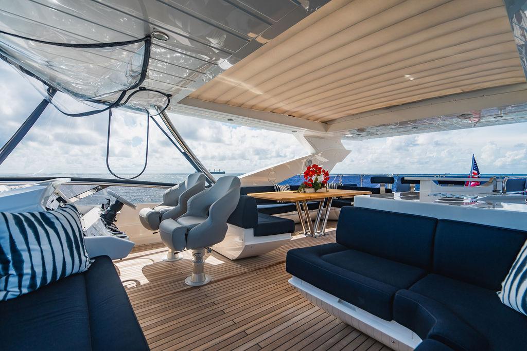 2019 Sunseeker 86 Yacht