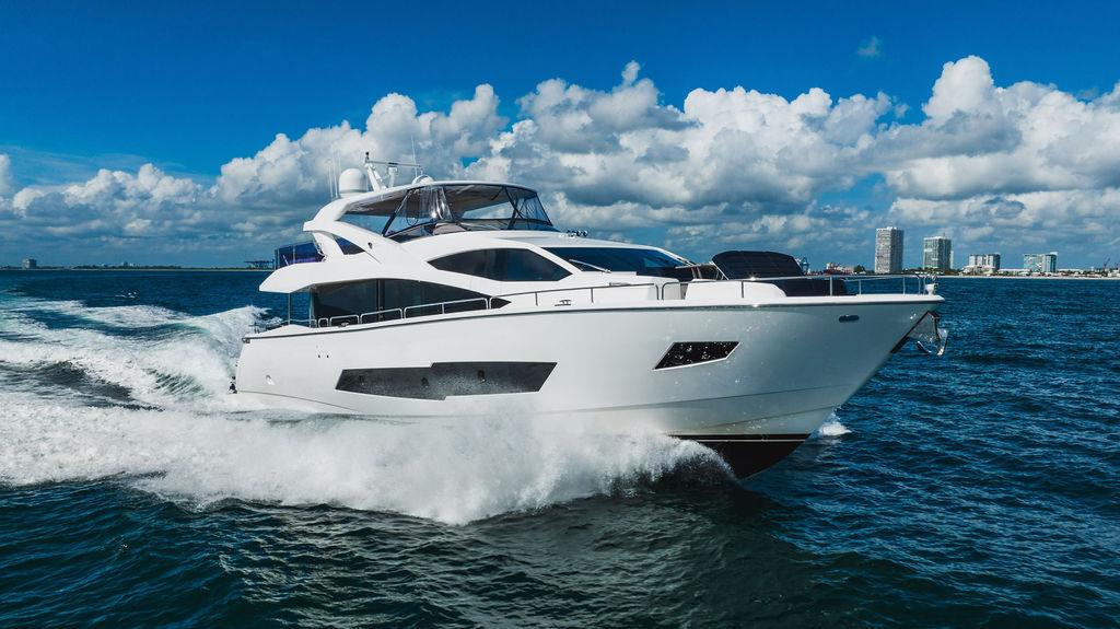 2019 Sunseeker 86 Yacht