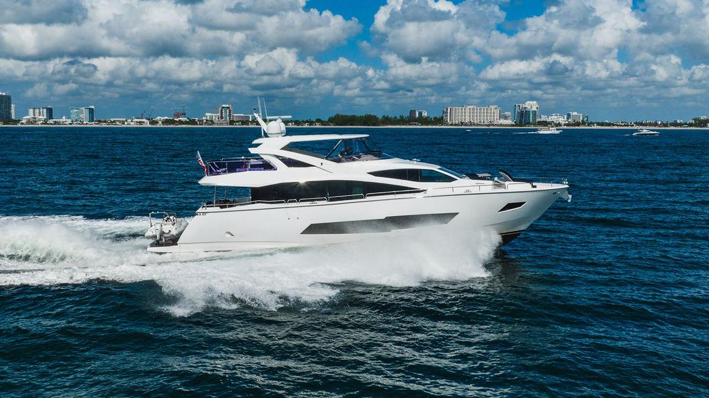 2019 Sunseeker 86 Yacht