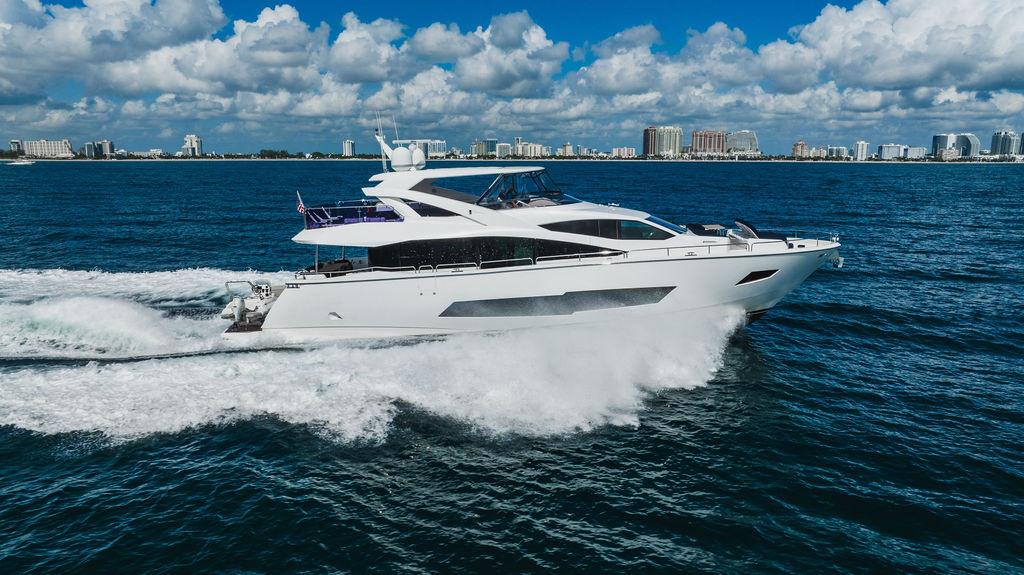 2019 Sunseeker 86 Yacht