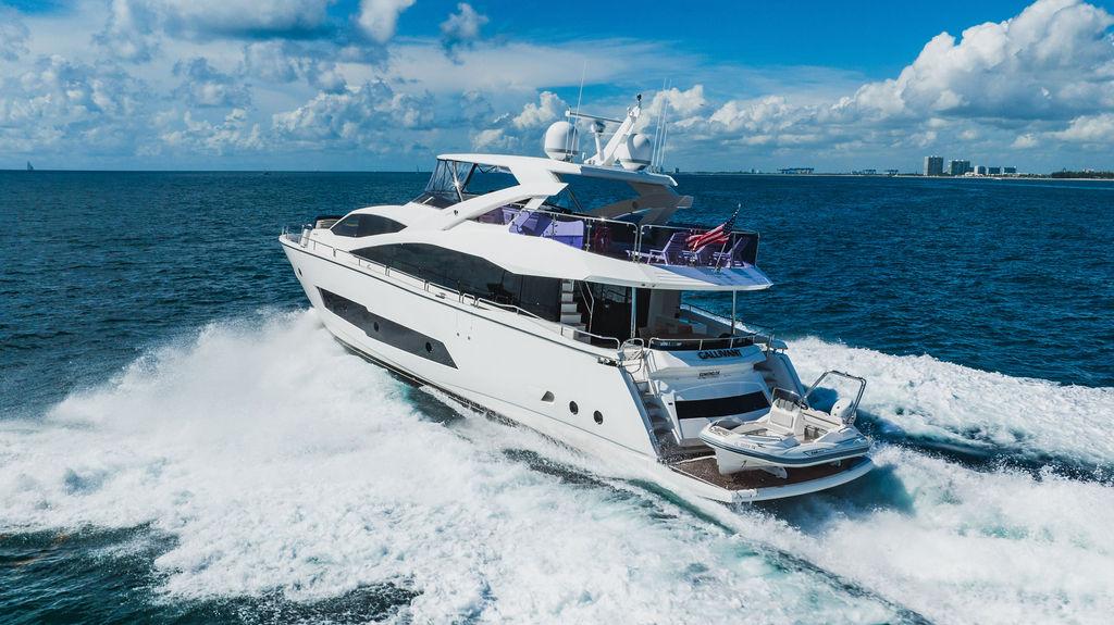 2019 Sunseeker 86 Yacht