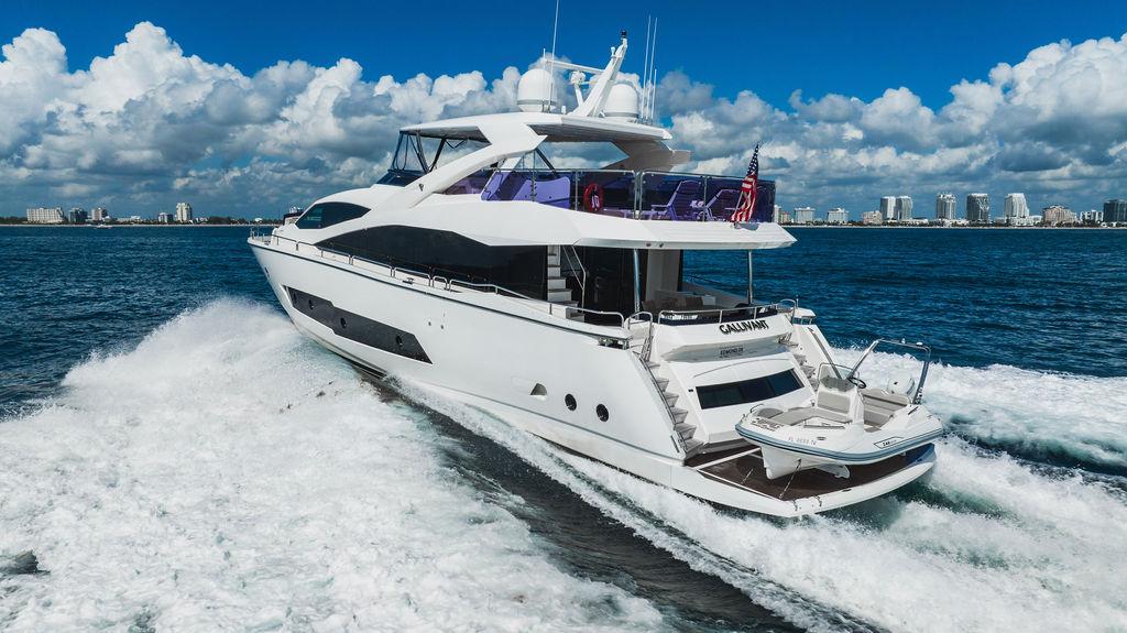 2019 Sunseeker 86 Yacht