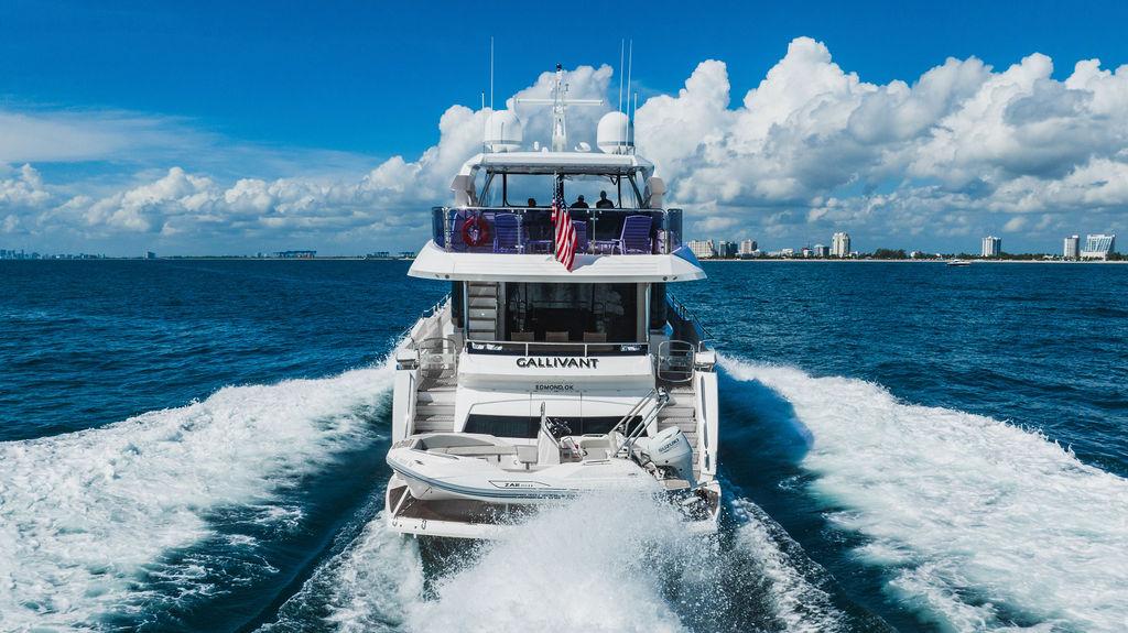 2019 Sunseeker 86 Yacht