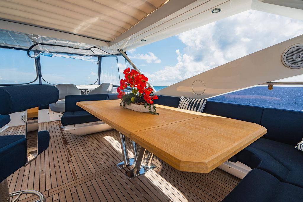 2019 Sunseeker 86 Yacht