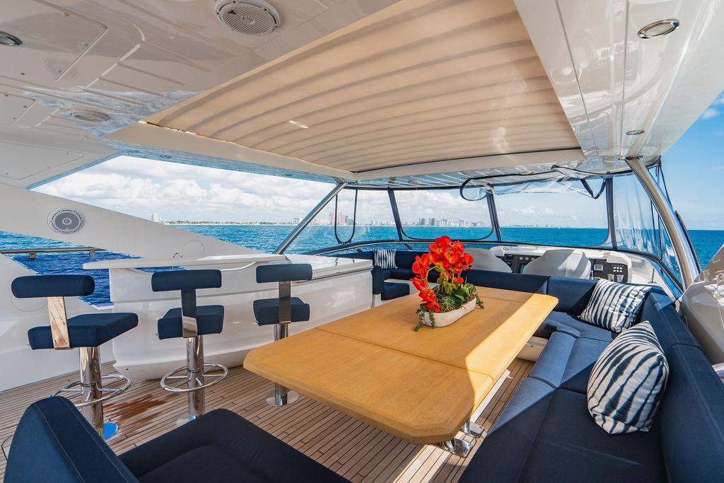 2019 Sunseeker 86 Yacht