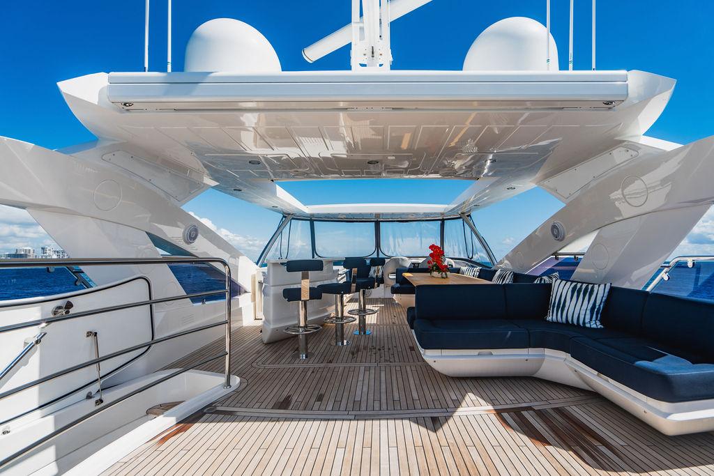 2019 Sunseeker 86 Yacht