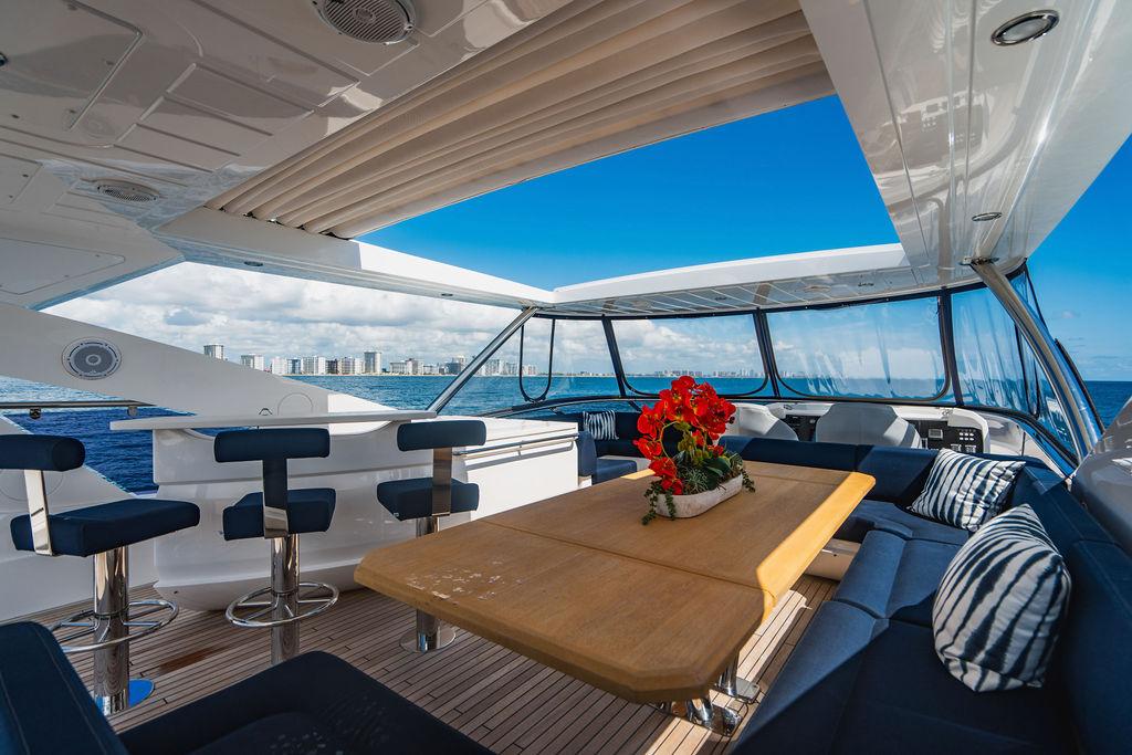 2019 Sunseeker 86 Yacht