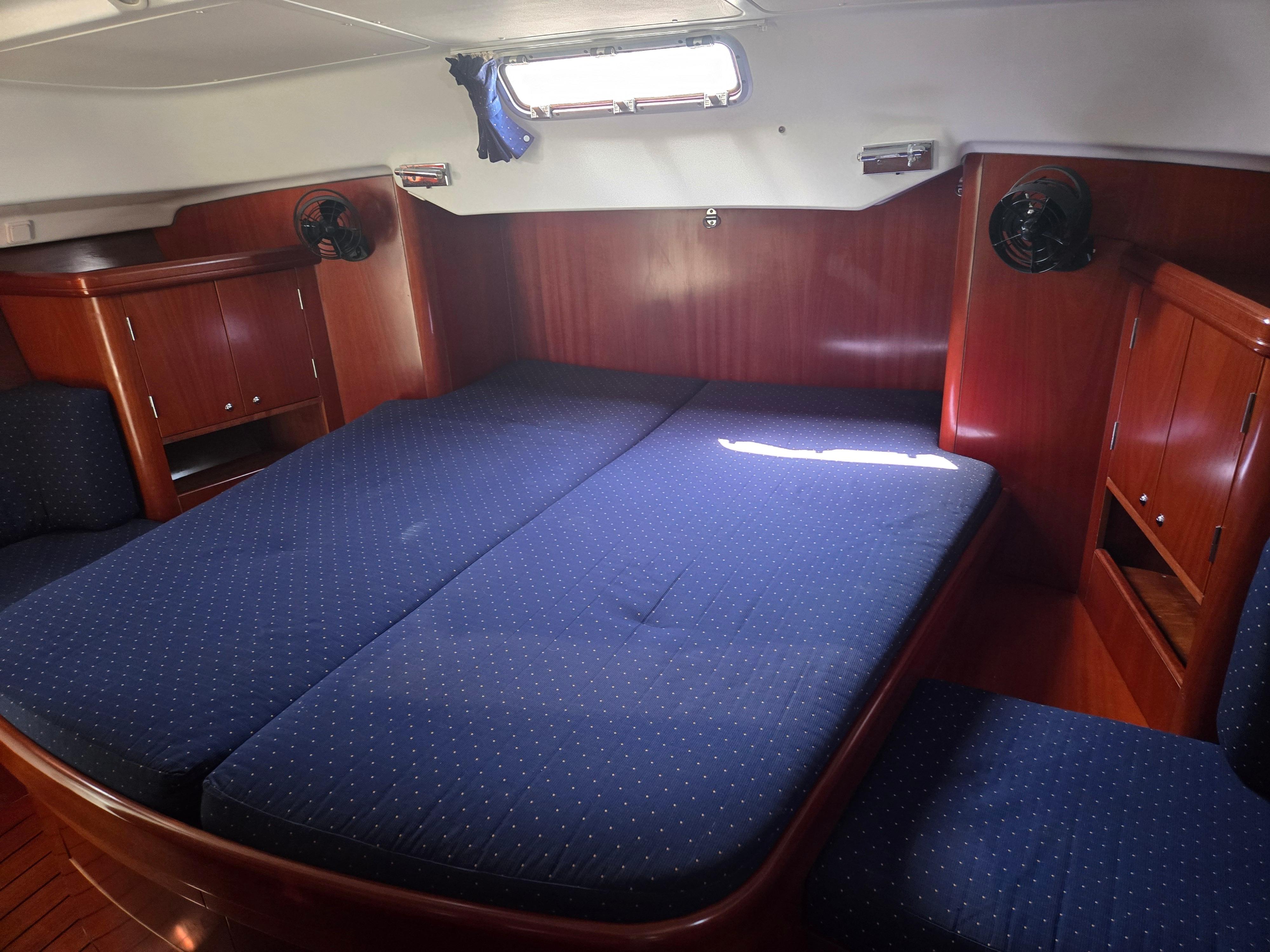 Yacht Photos Pics