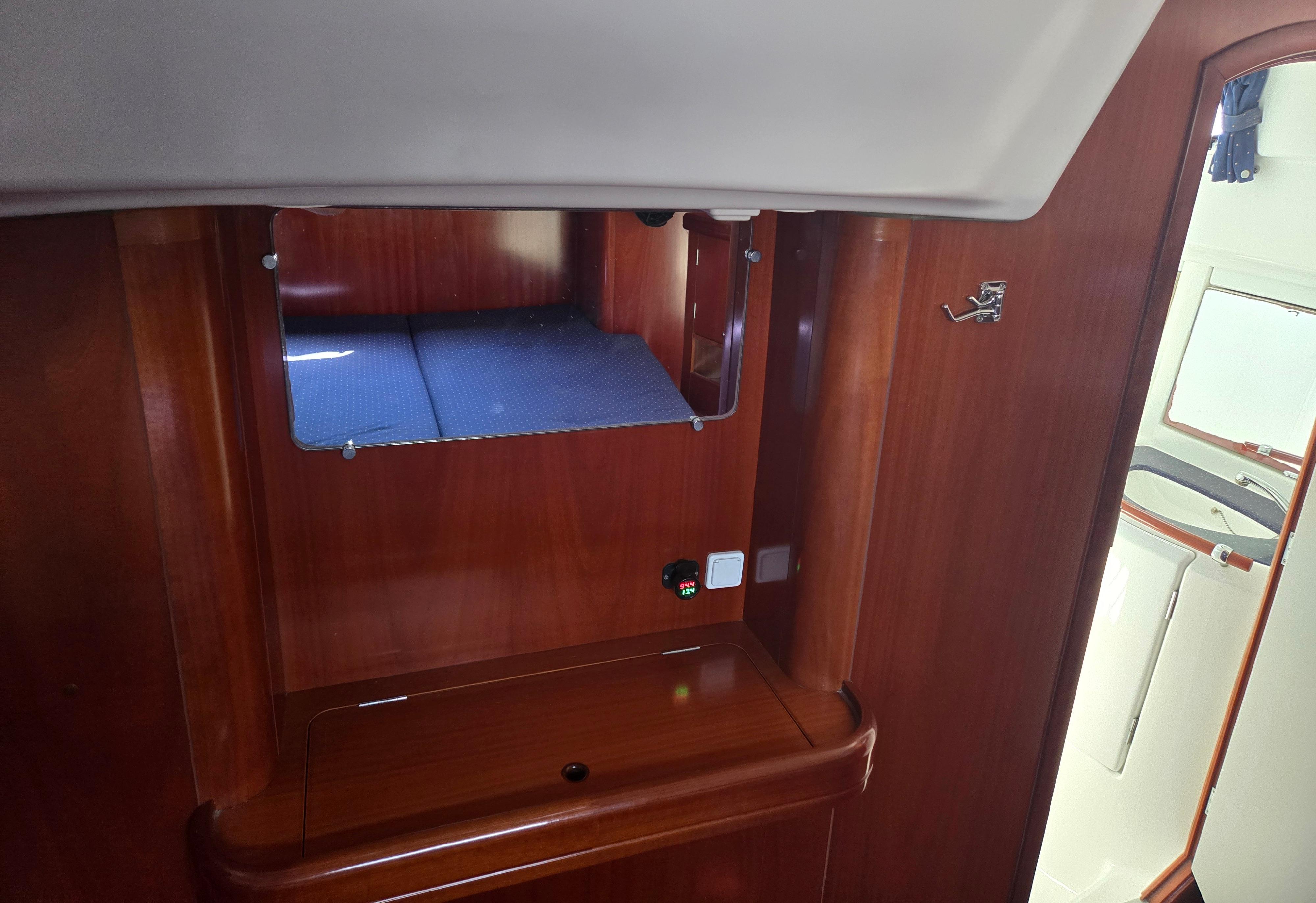 Yacht Photos Pics