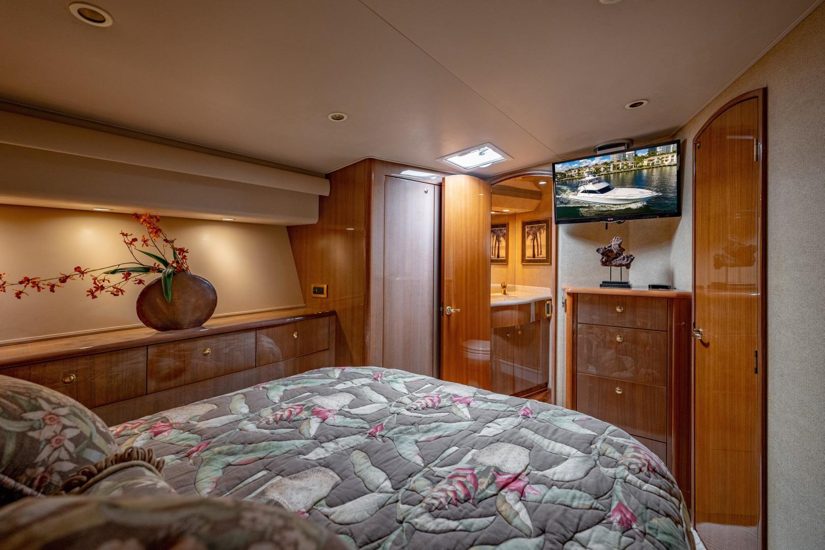 Viking 52 - Heyca I - Master Stateroom