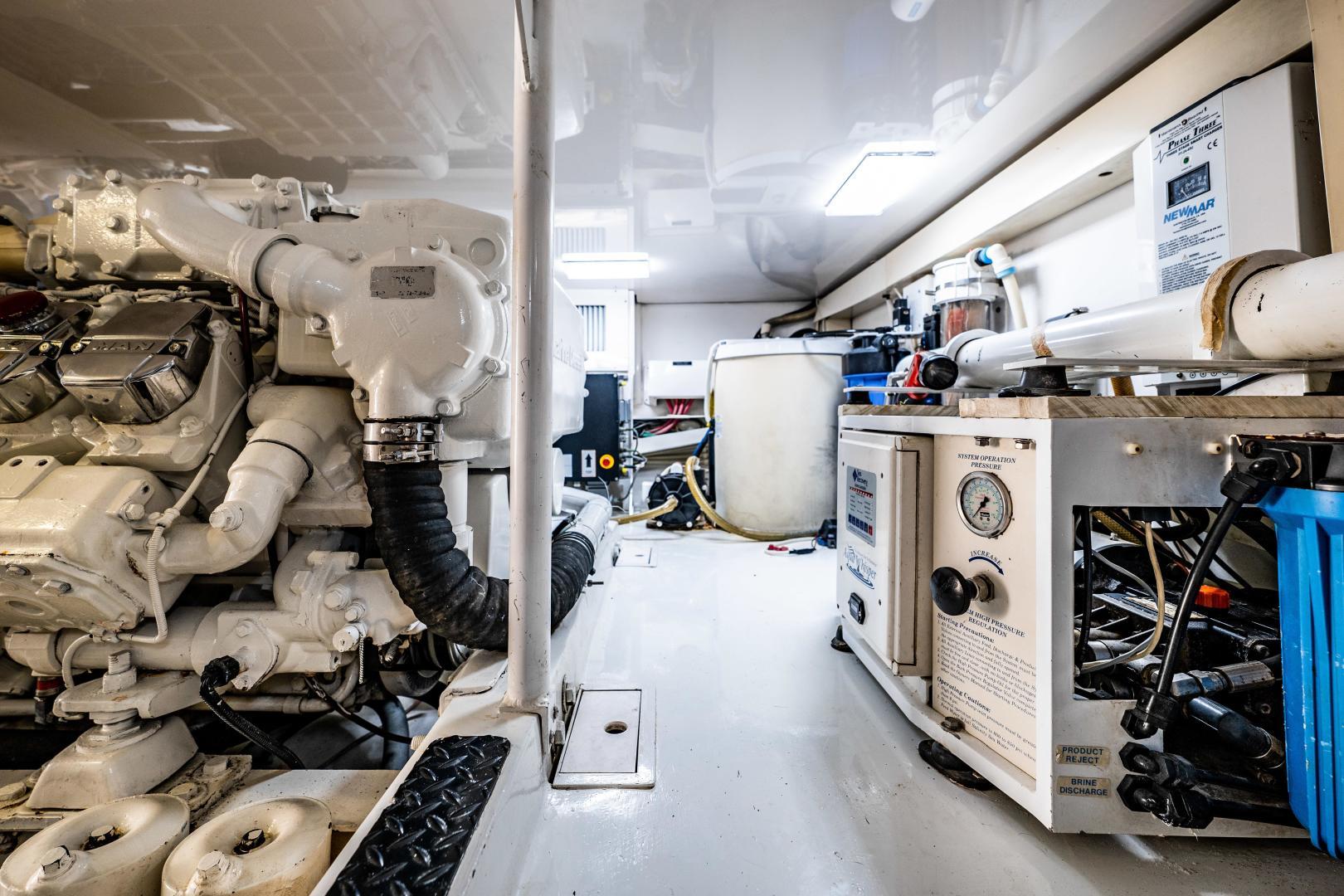 Viking 52 - Heyca I - Engine Room