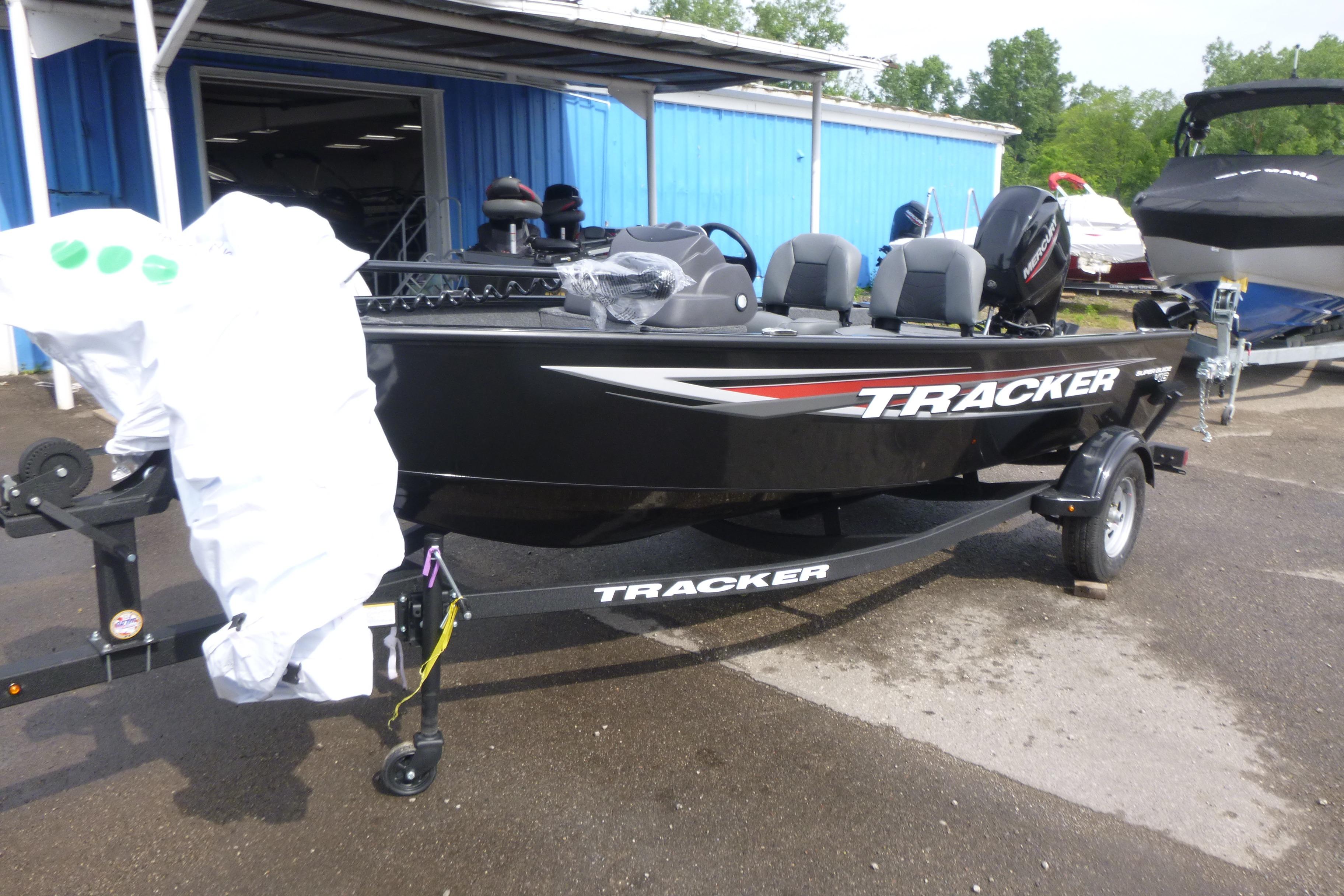 2026 Tracker Super Guide V-16 SC Gallery