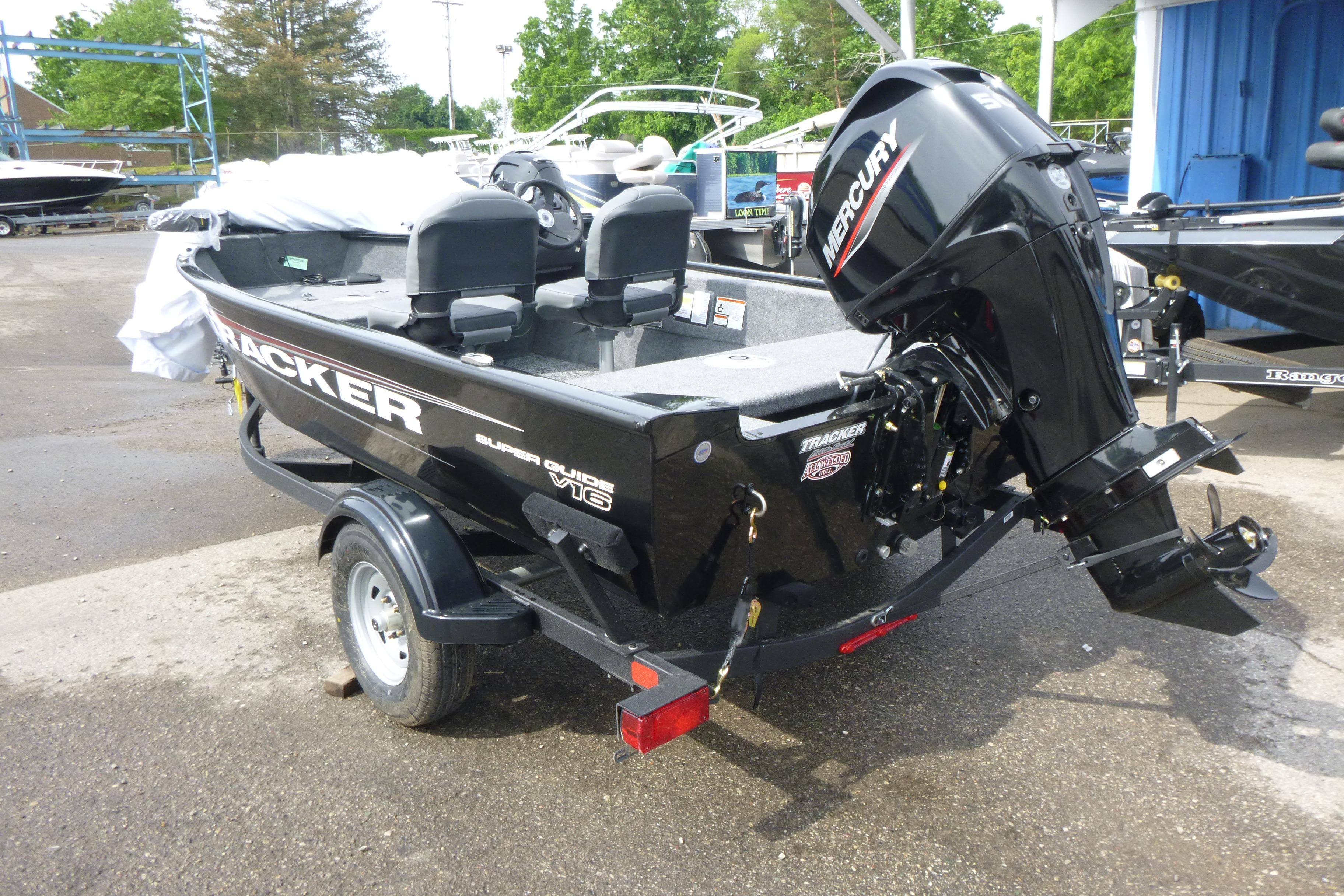 2026 Tracker Super Guide V-16 SC Gallery