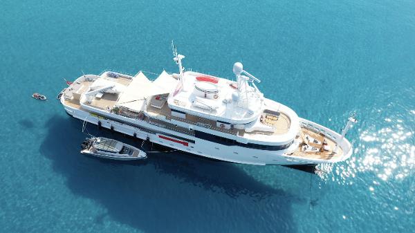 2007 Mondomarine Explorer