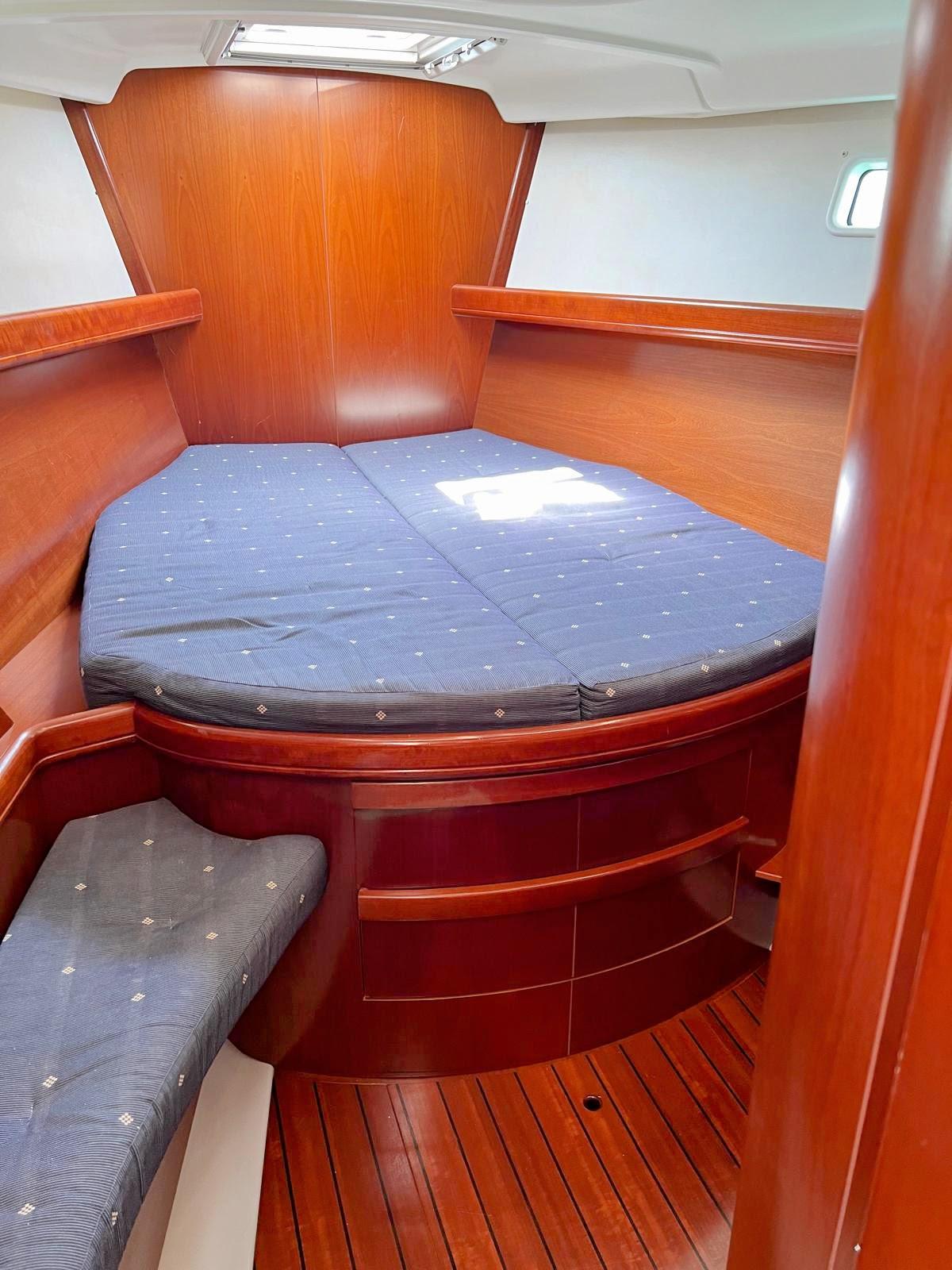 Yacht Photos Pics