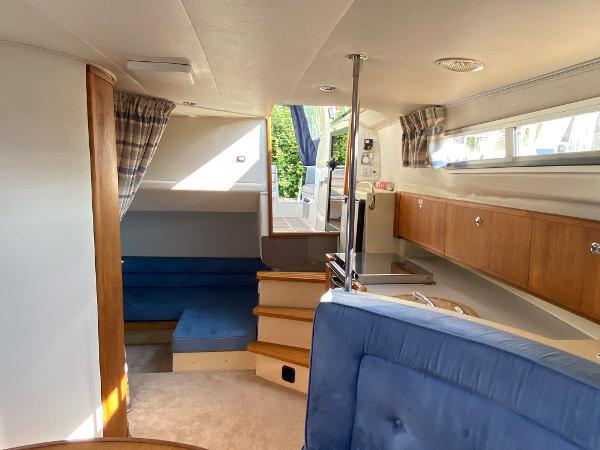 2002 Barnes Brinkcraft Royale 305