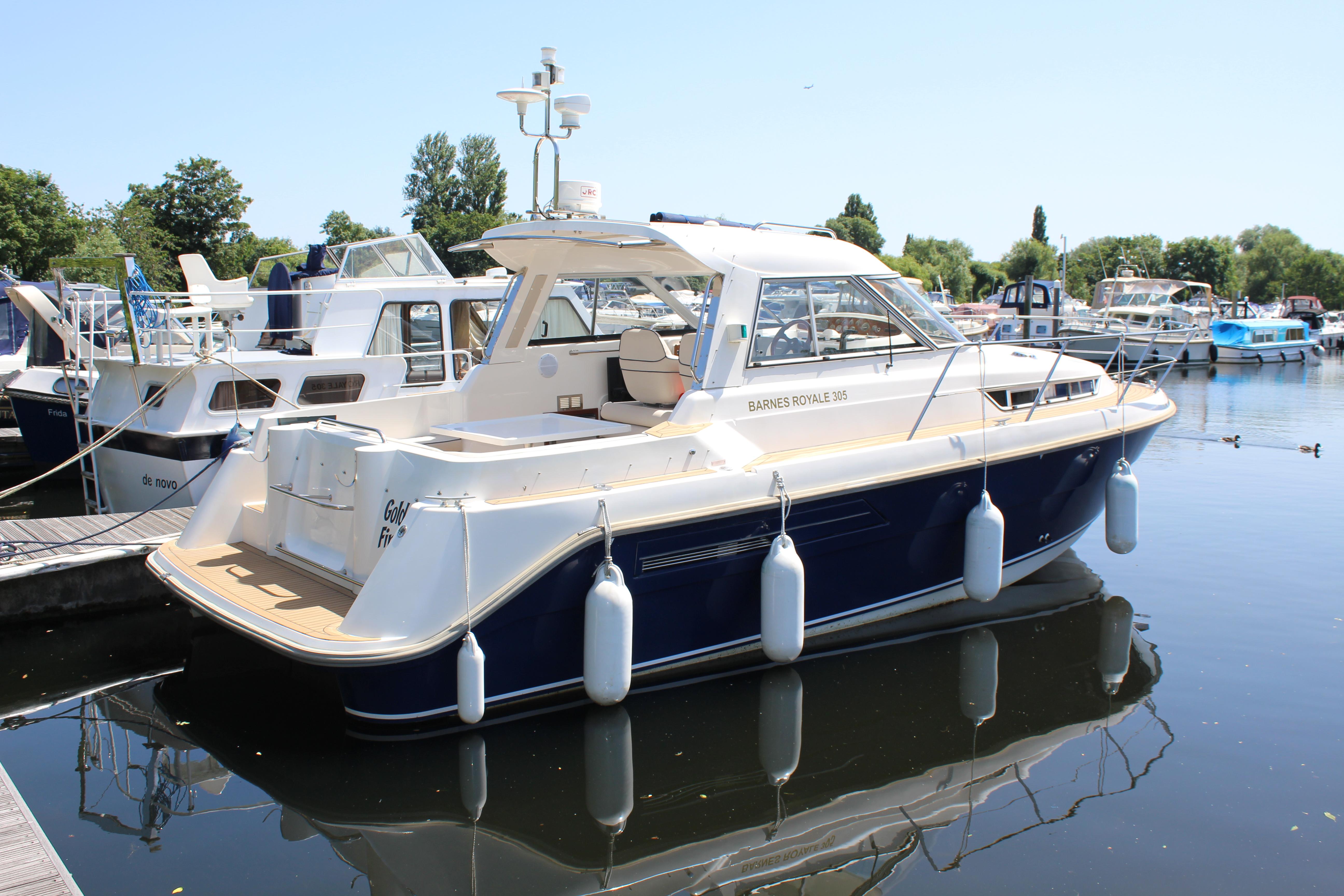 2002 Barnes Brinkcraft Royale 305