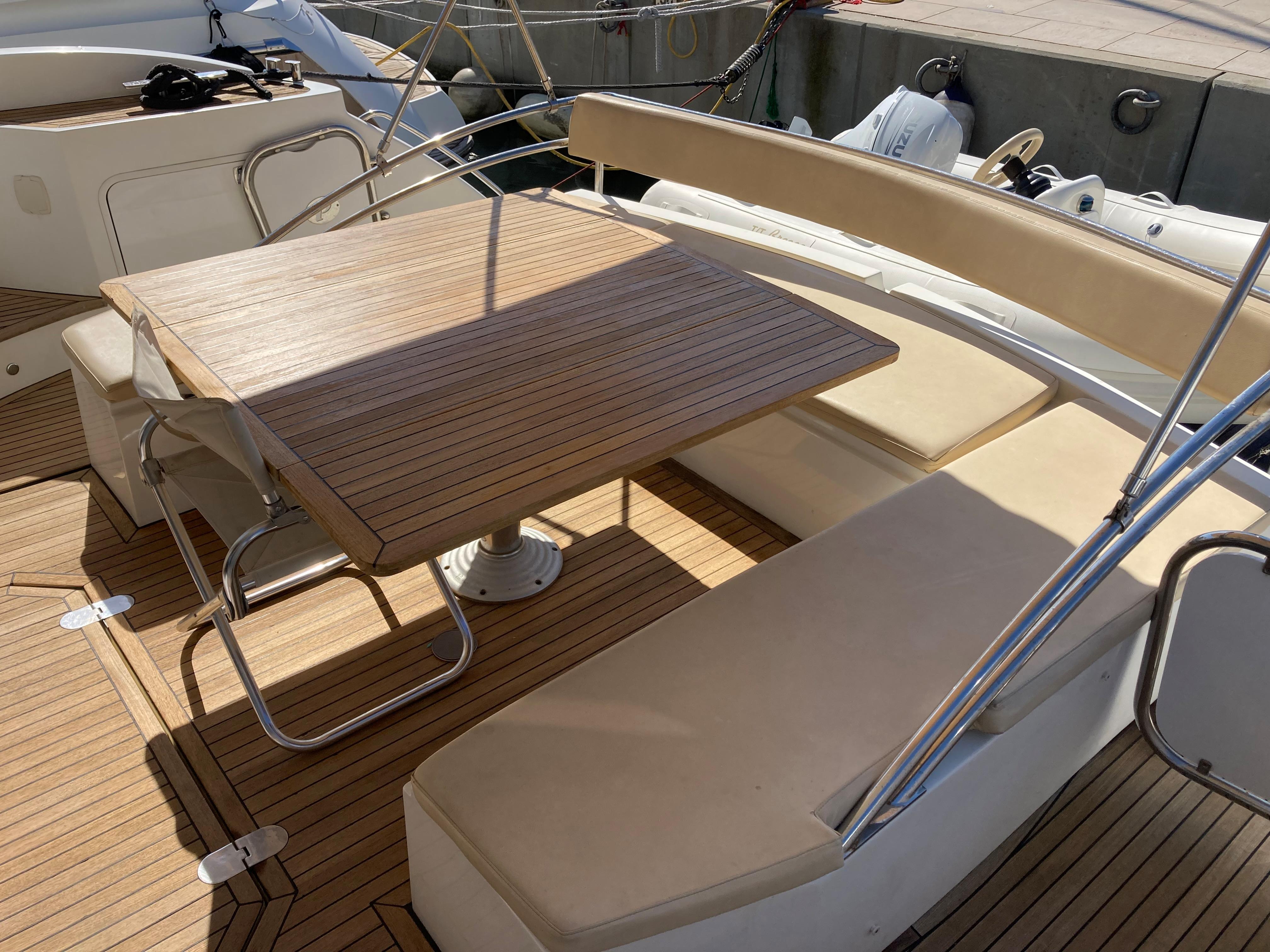 Alena 48 HT  Network Yacht Brokers Antibes