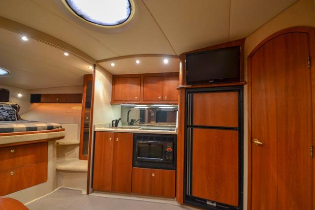 2002-cruisers-yachts-3870-power-9817766-20250528063027717-1_XLARGE