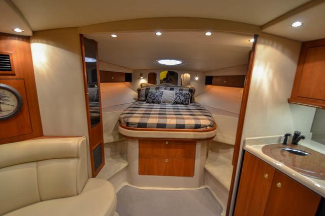 2002-cruisers-yachts-3870-power-9817766-20250528063029698-1_XLARGE
