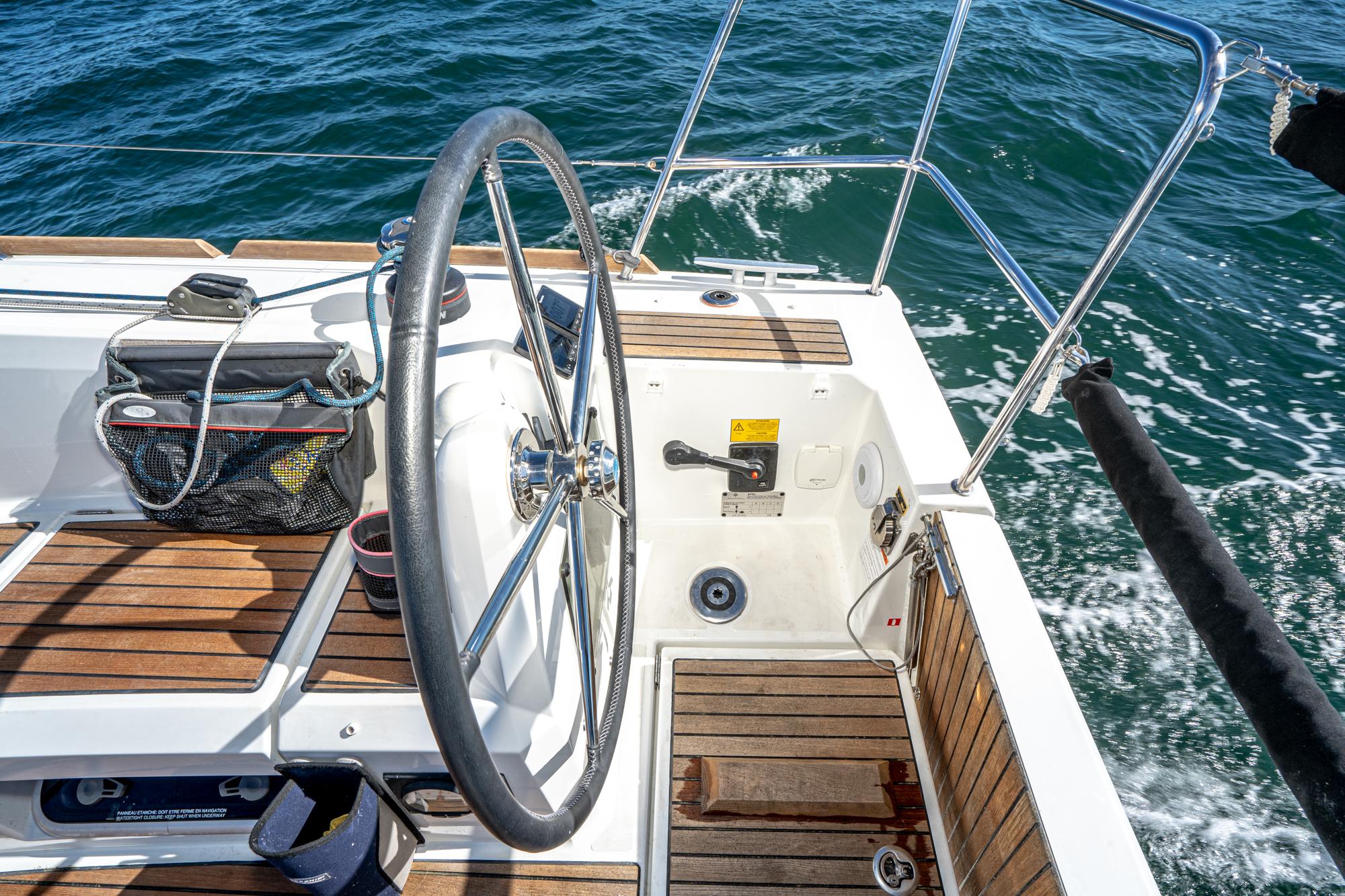 Highly Upgraded and ready to Sail!