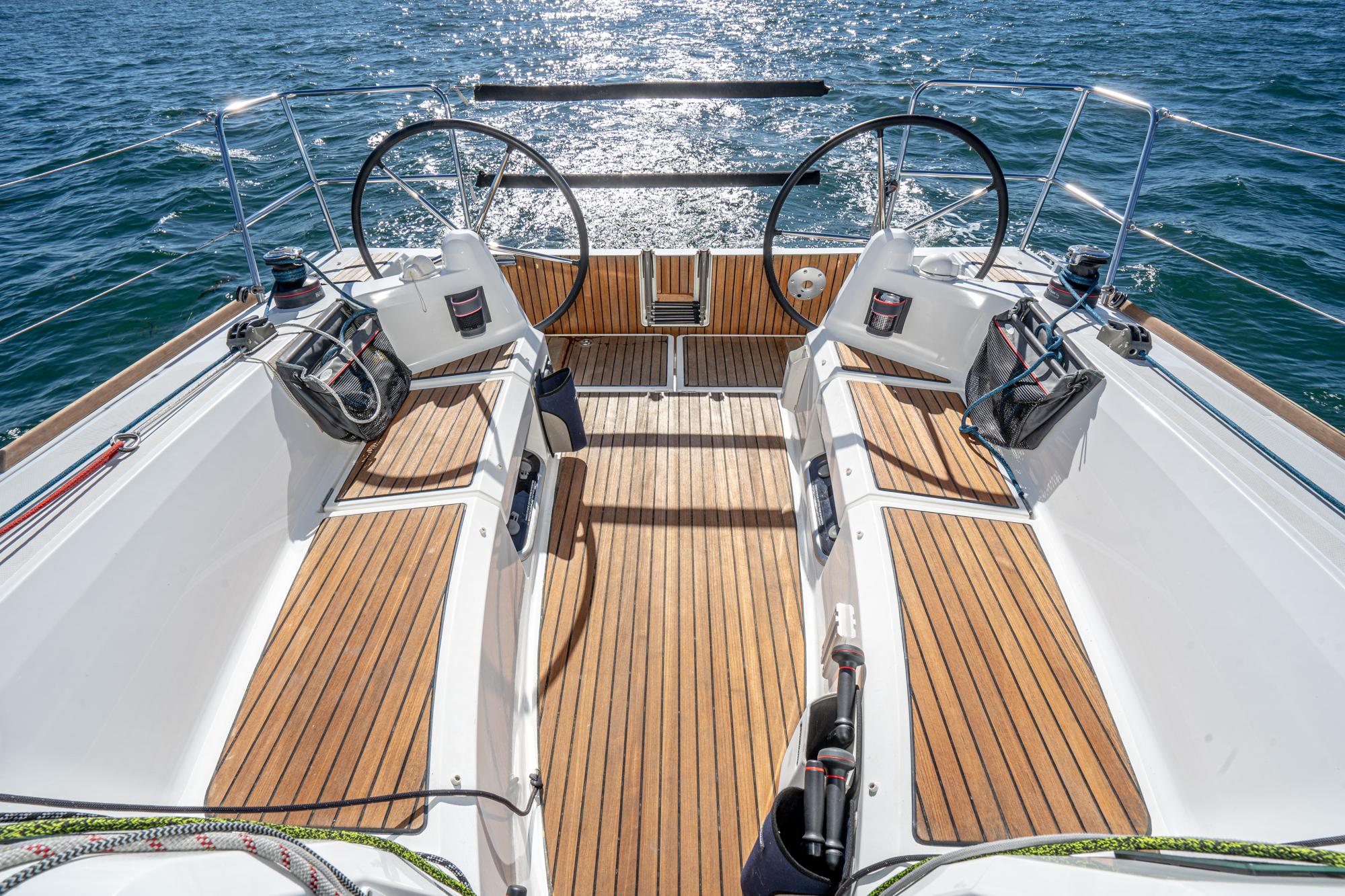 Highly Upgraded and ready to Sail!