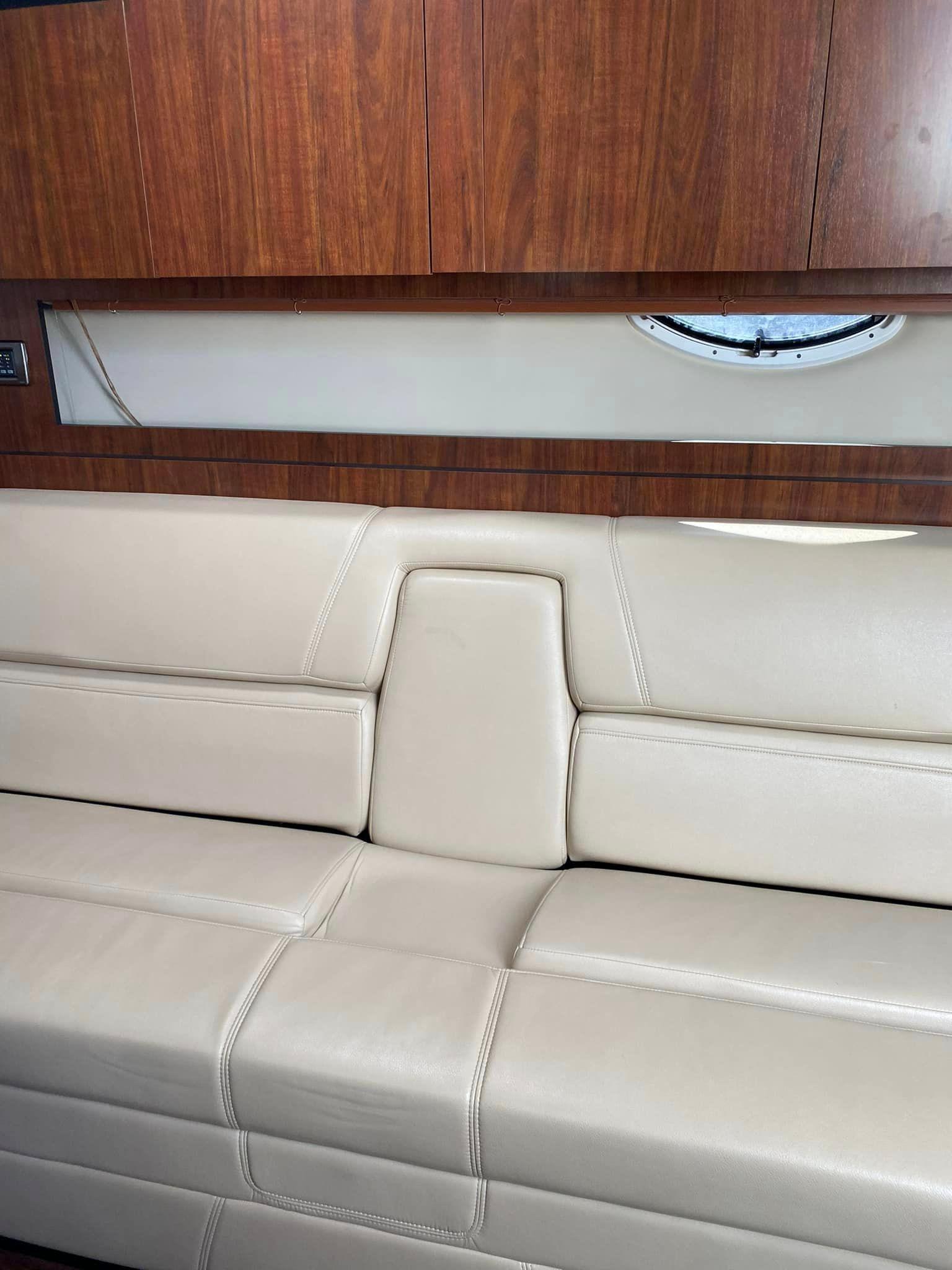 2014 Monterey 340 Sport Yacht