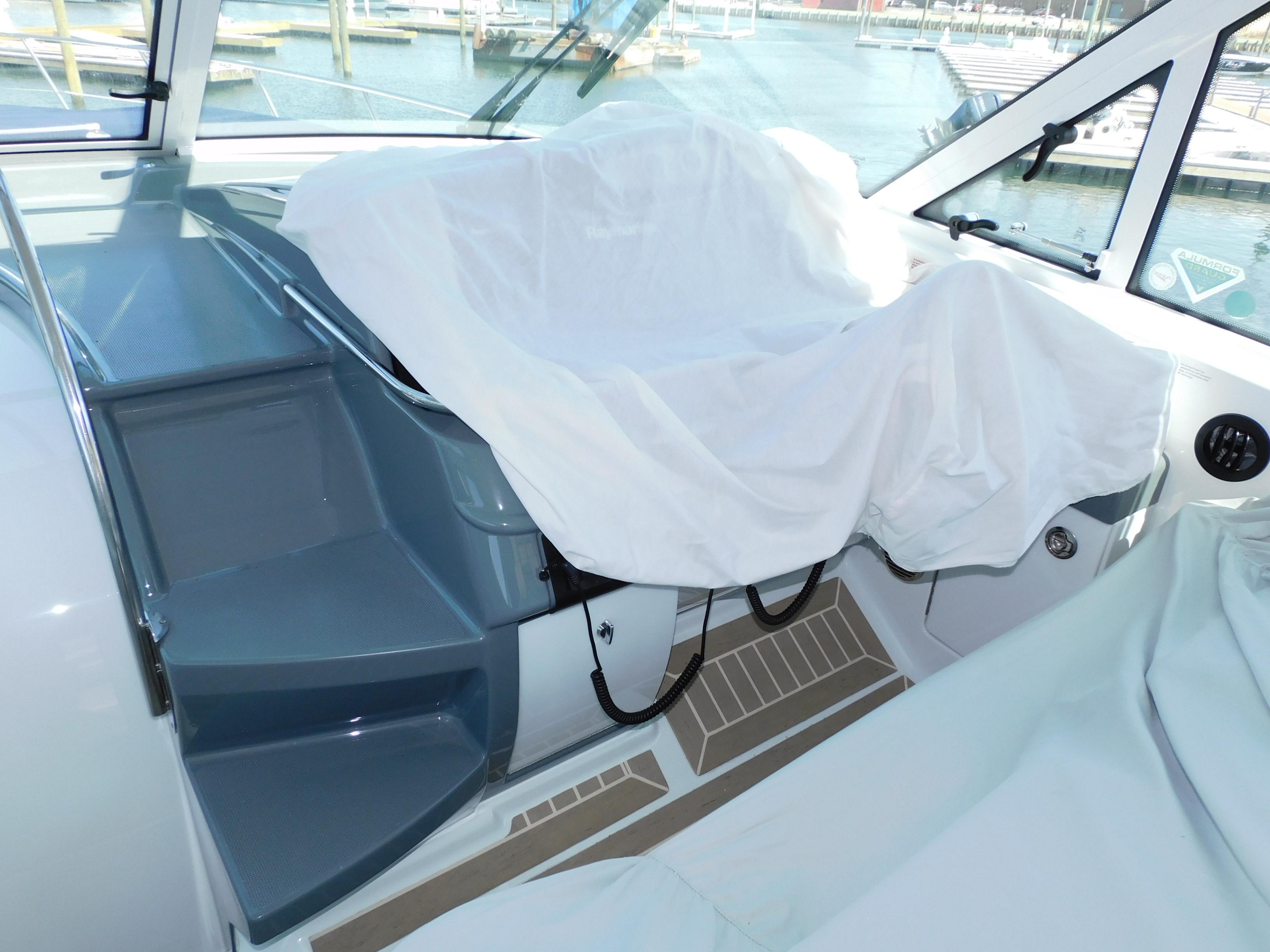 2015-formula-yacht-45-power-9767779-977196313-0-220420251353-43