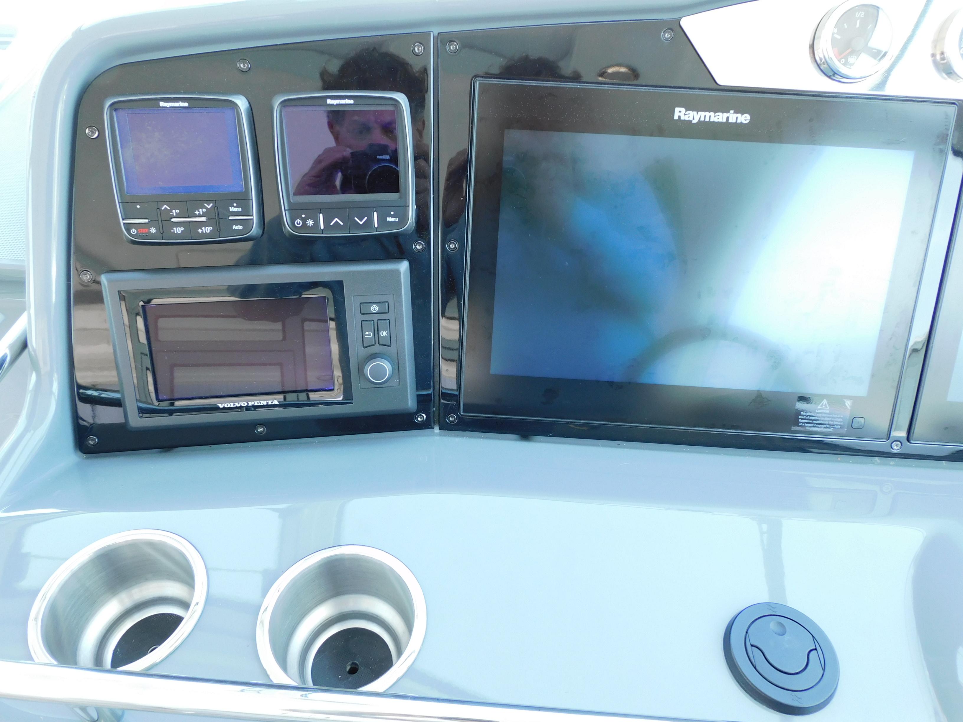 2015-formula-yacht-45-power-9767779-977196325-0-220420251354-55