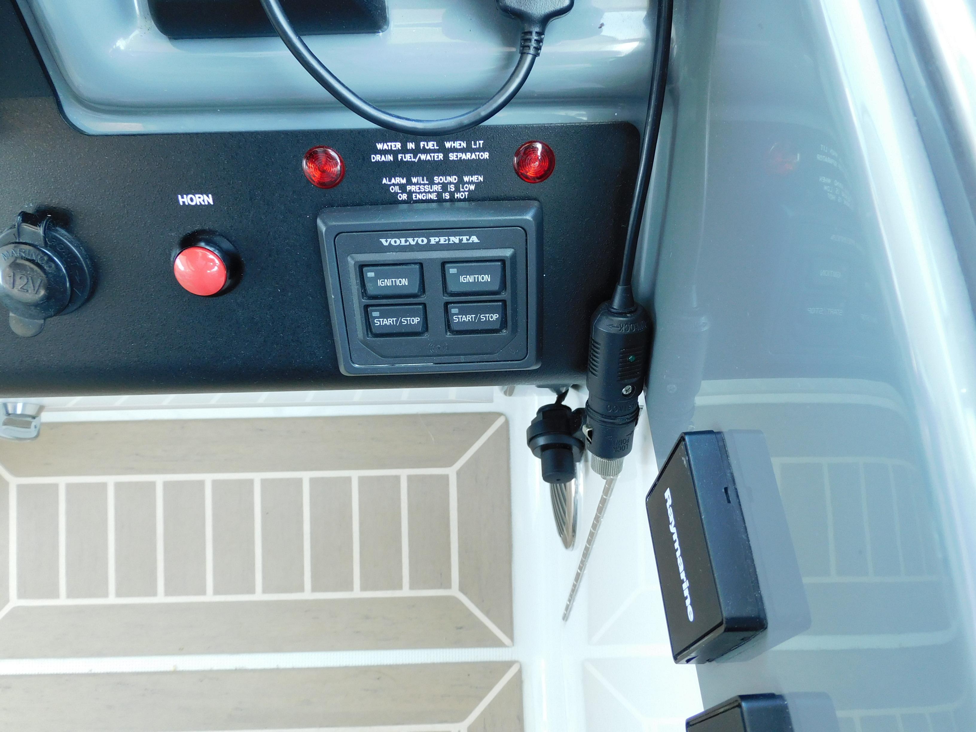 2015-formula-yacht-45-power-9767779-977196330-0-220420251354-60