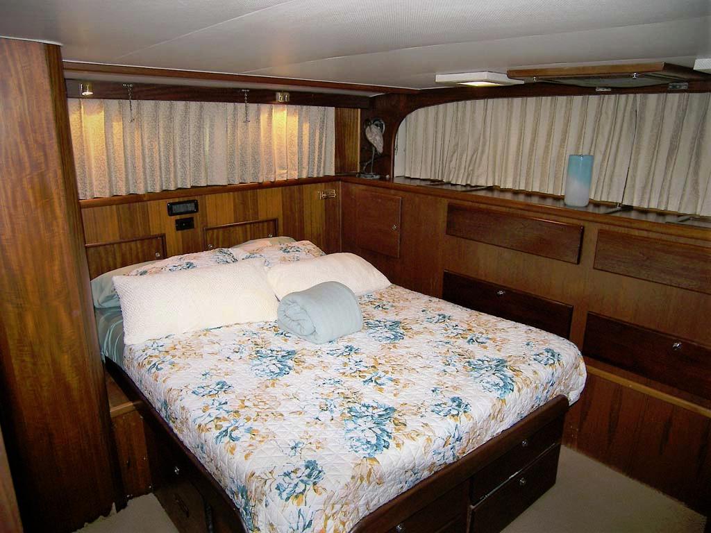 Master Queen Berth