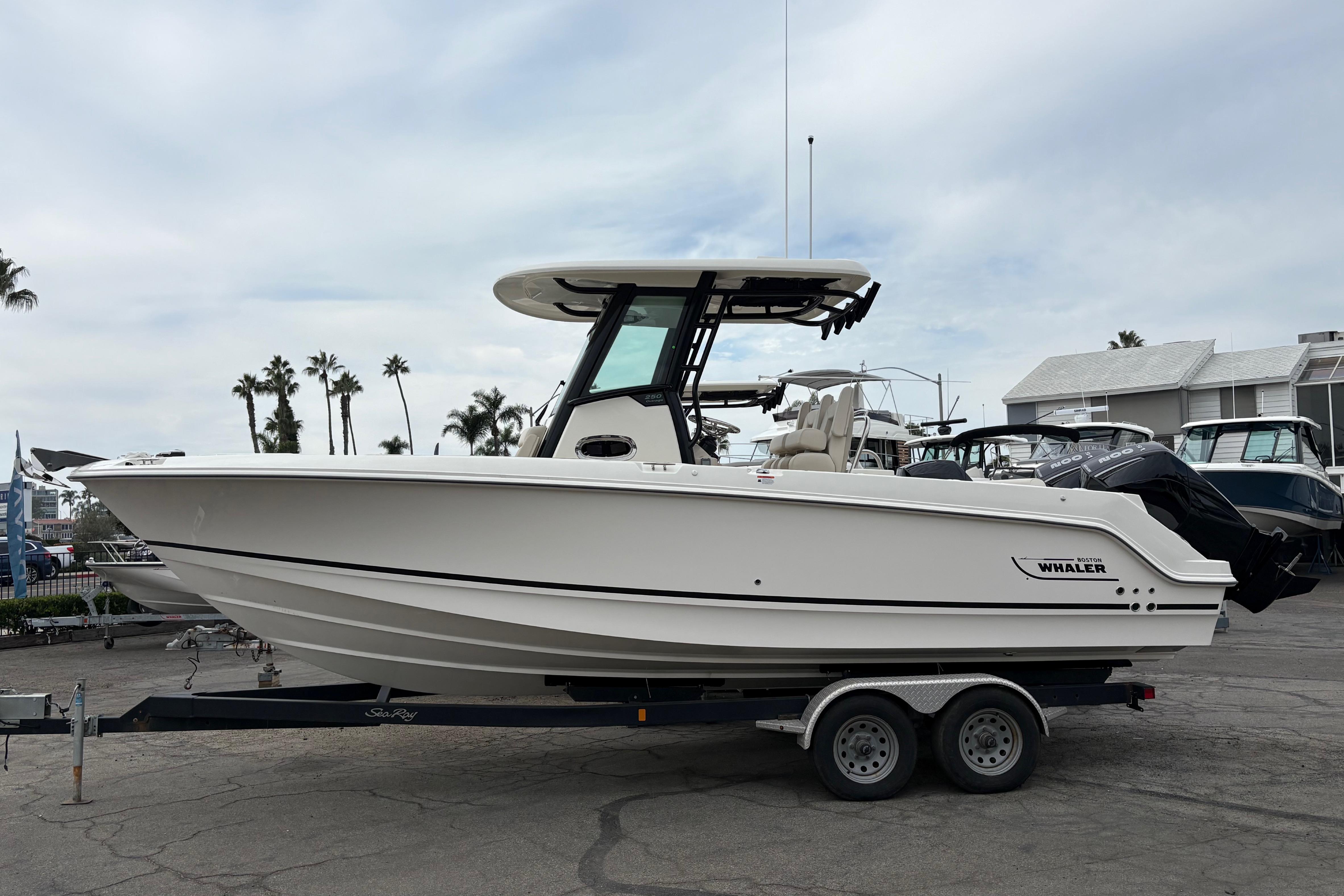 2026 Boston Whaler 250 Outrage #BW0224I inventory image at Sun Country Marine Group, Newport Beach