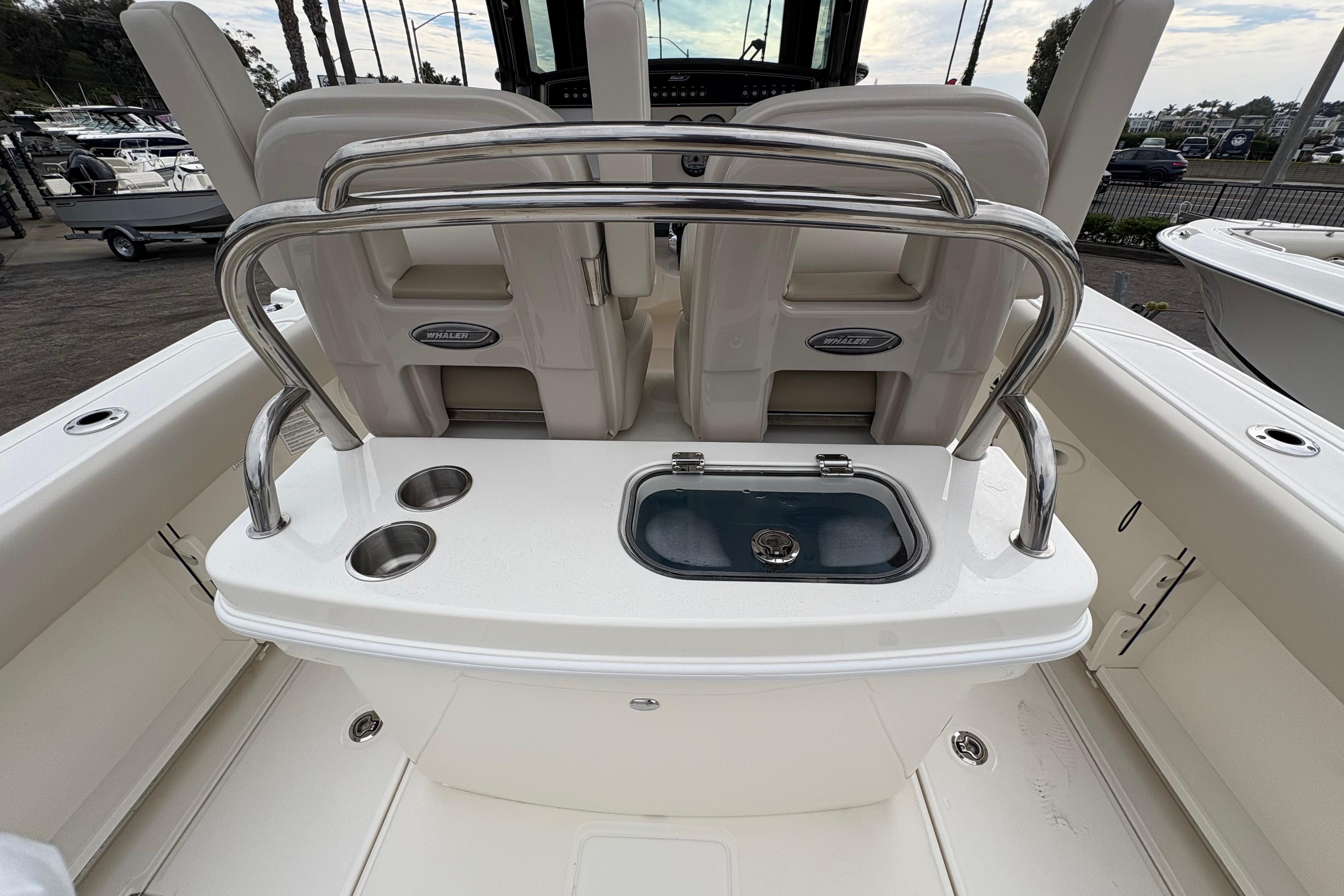 2026 Boston Whaler 250 Outrage #BW0224I inventory image at Sun Country Marine Group, Newport Beach