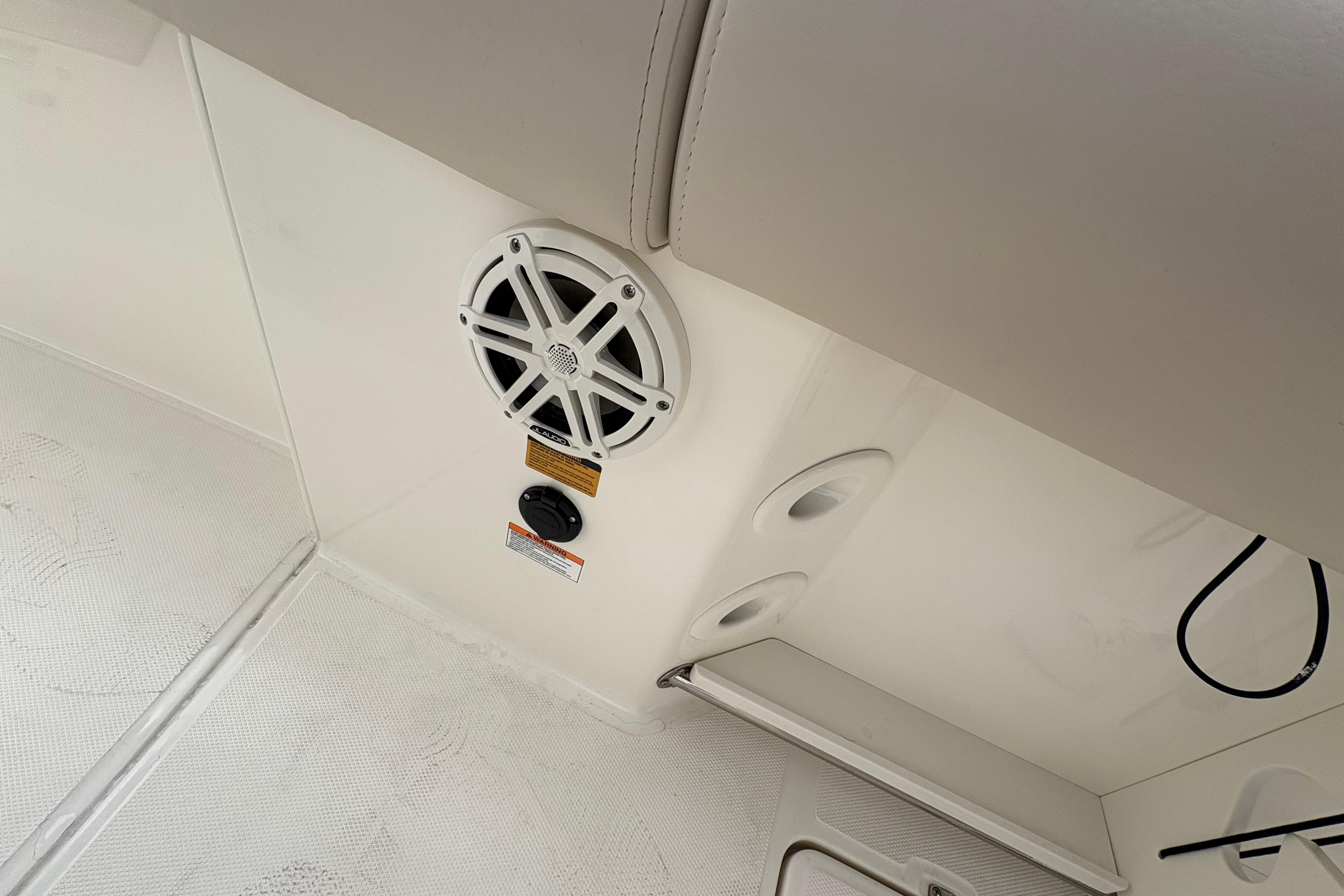 2026 Boston Whaler 250 Outrage #BW0224I inventory image at Sun Country Marine Group, Newport Beach