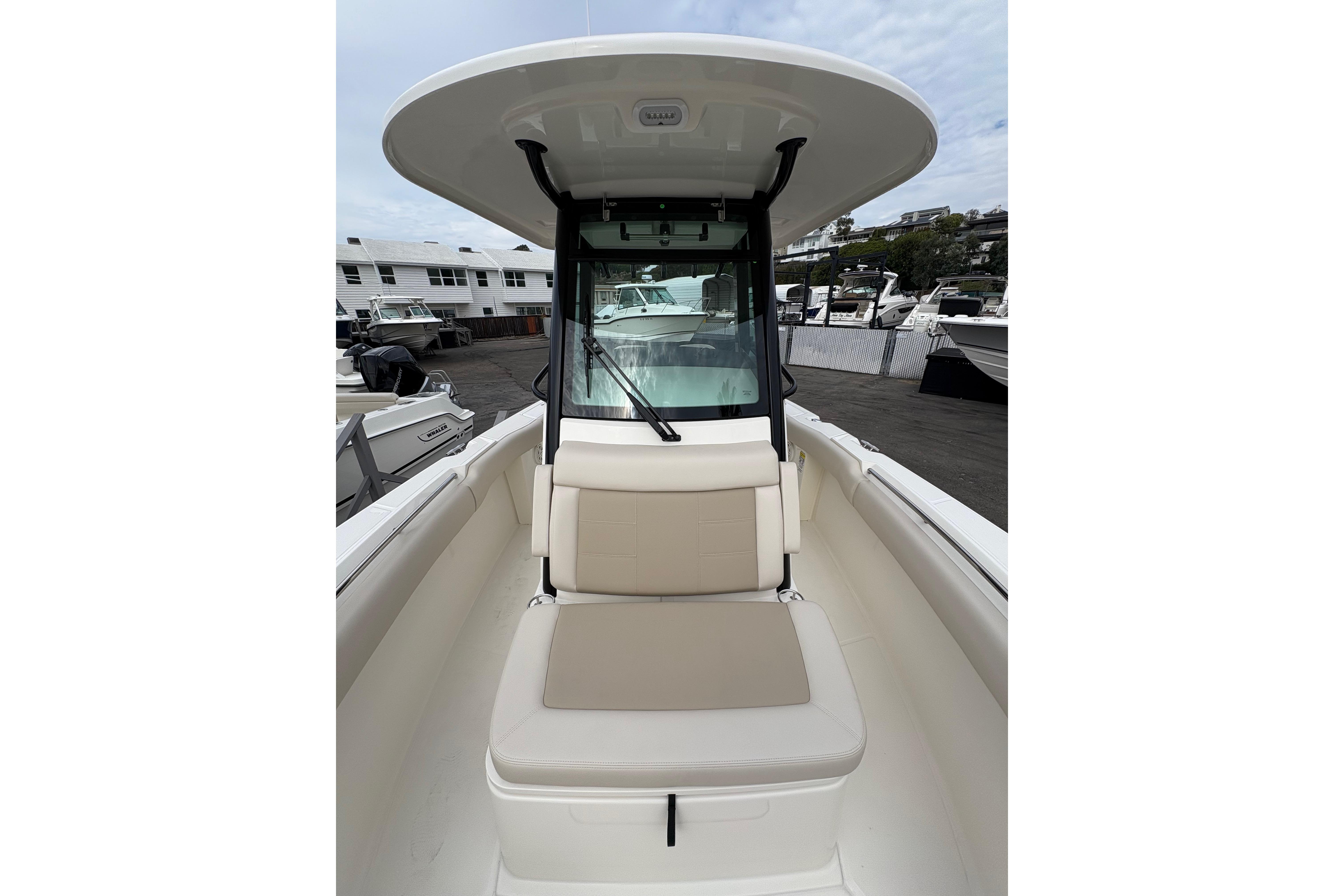2026 Boston Whaler 250 Outrage #BW0224I inventory image at Sun Country Marine Group, Newport Beach