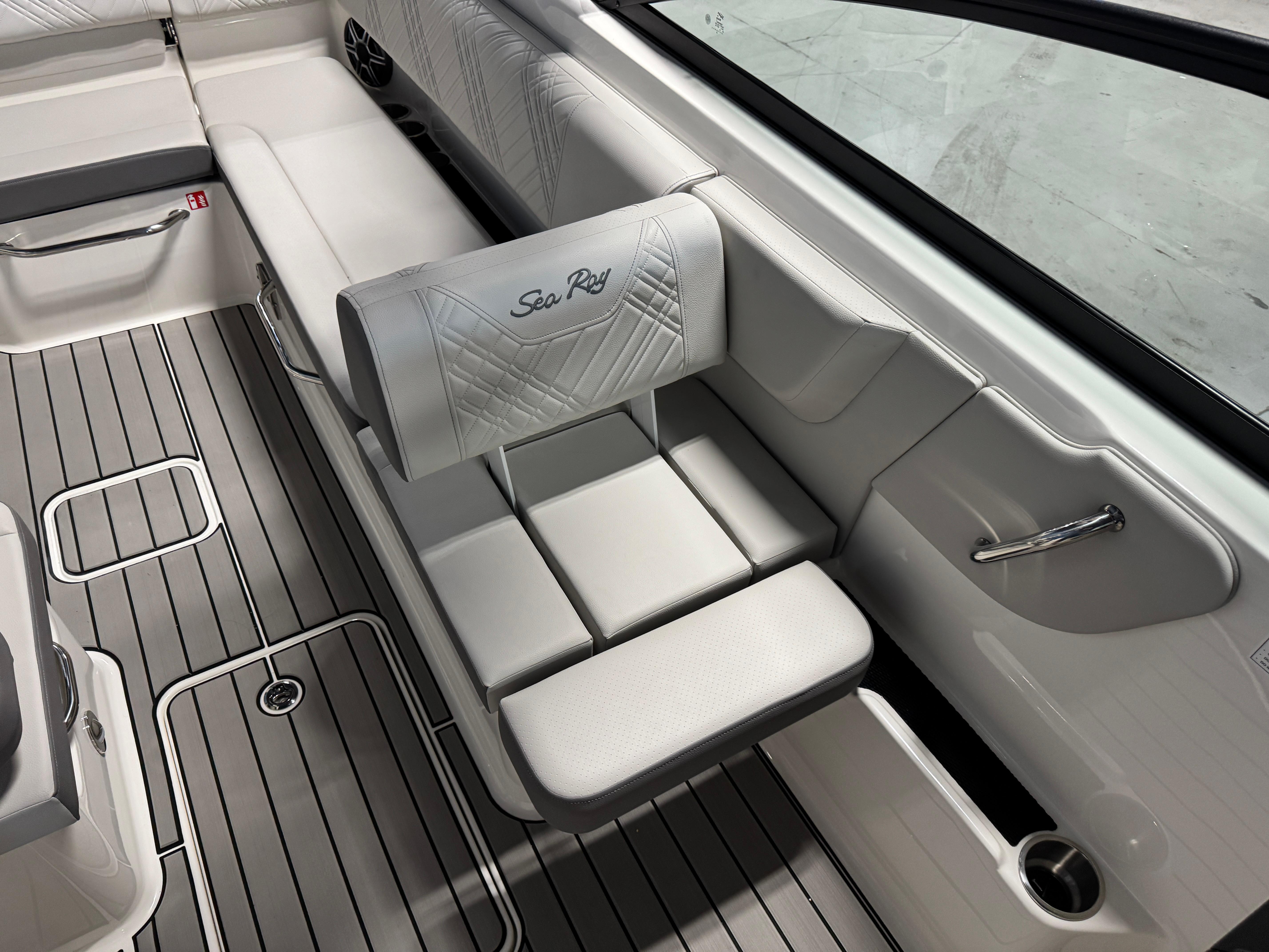 2026 Sea Ray SDX 270 #S1221F inventory image at Sun Country Marine Group, Irvine