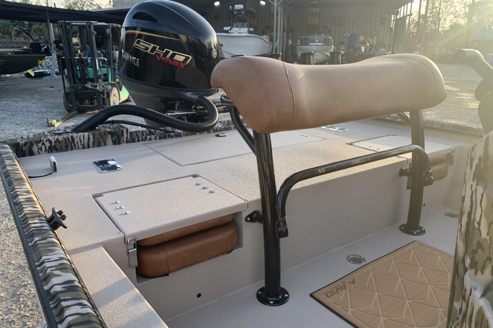 2026 Avid 21 Recon ST-9