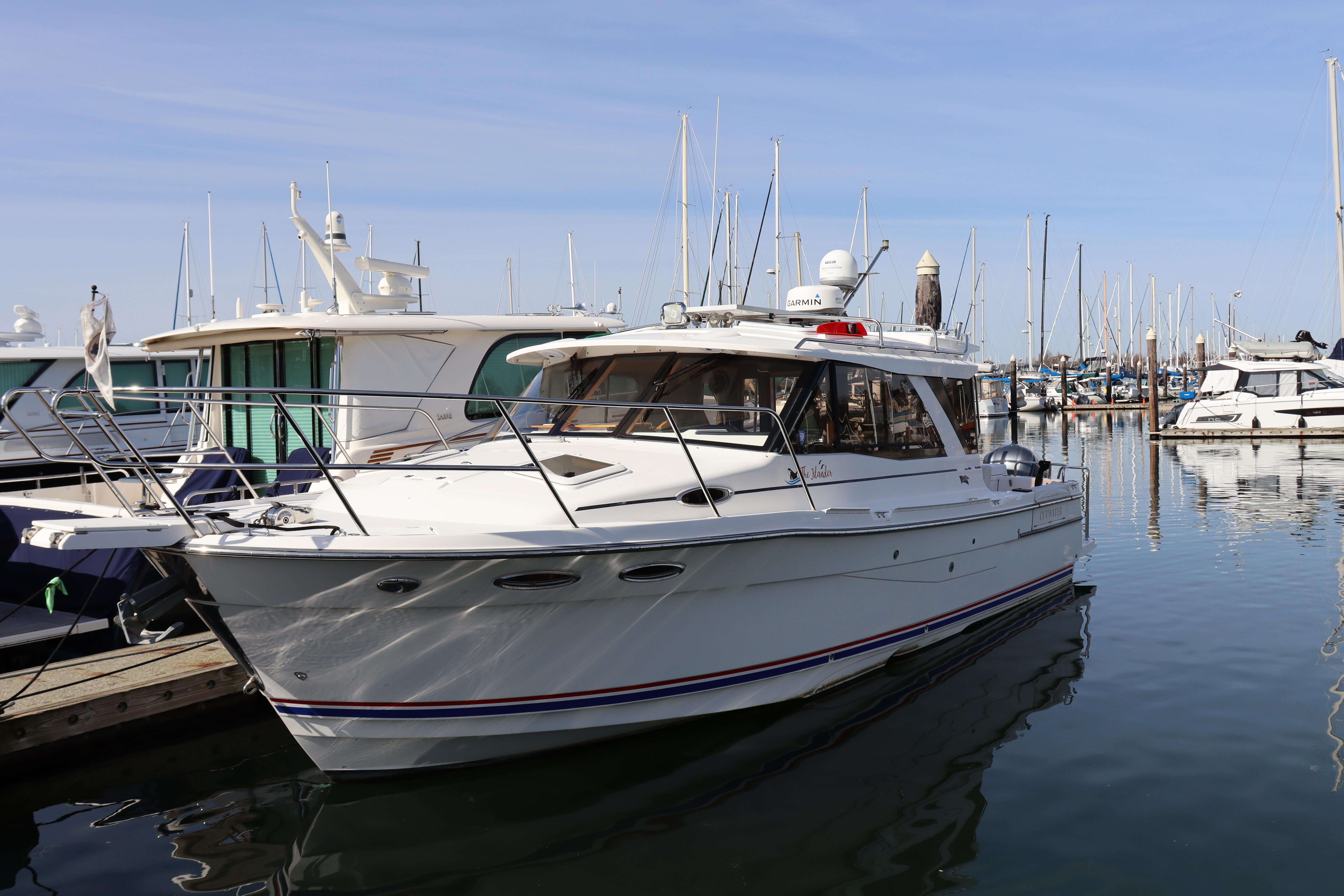 Cutwater-C-302 Coupe 2018-The Islander WA-US-9747792