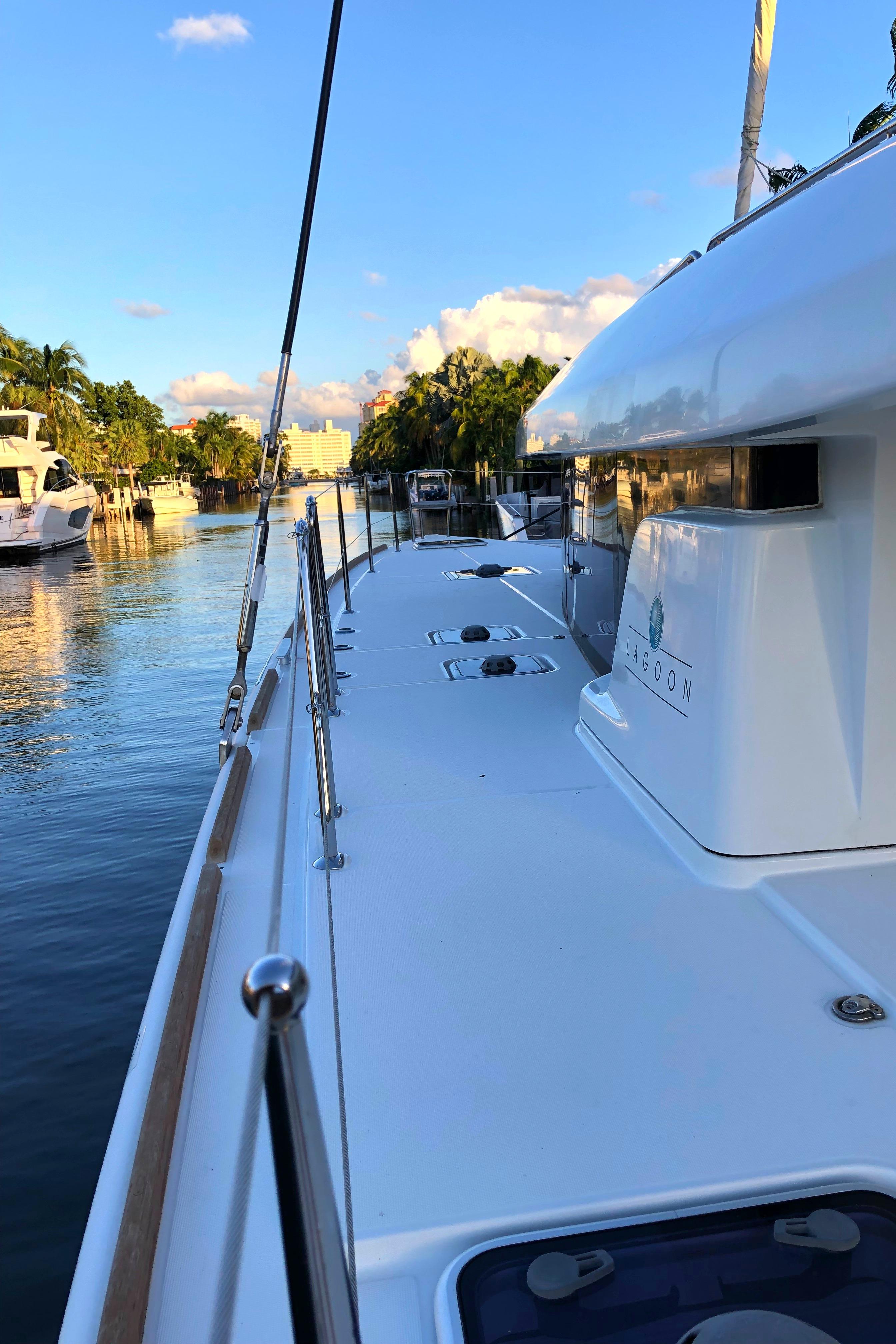 Lagoon 450S Sailing Catamaran SUNNYSIDE for sale Leopard Brokerage