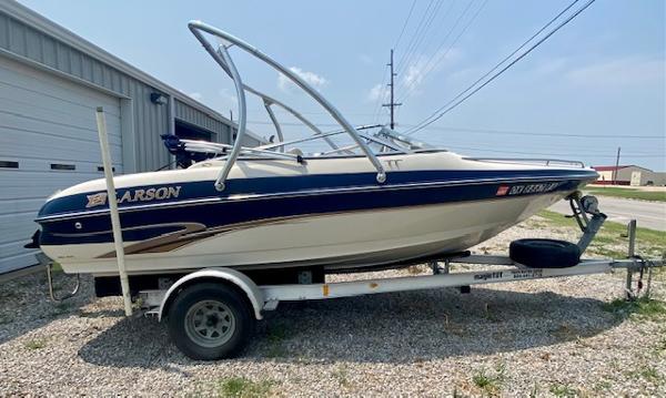 2000 Larson boat for sale, model of the boat is 186 LXi & Image # 1 of 6