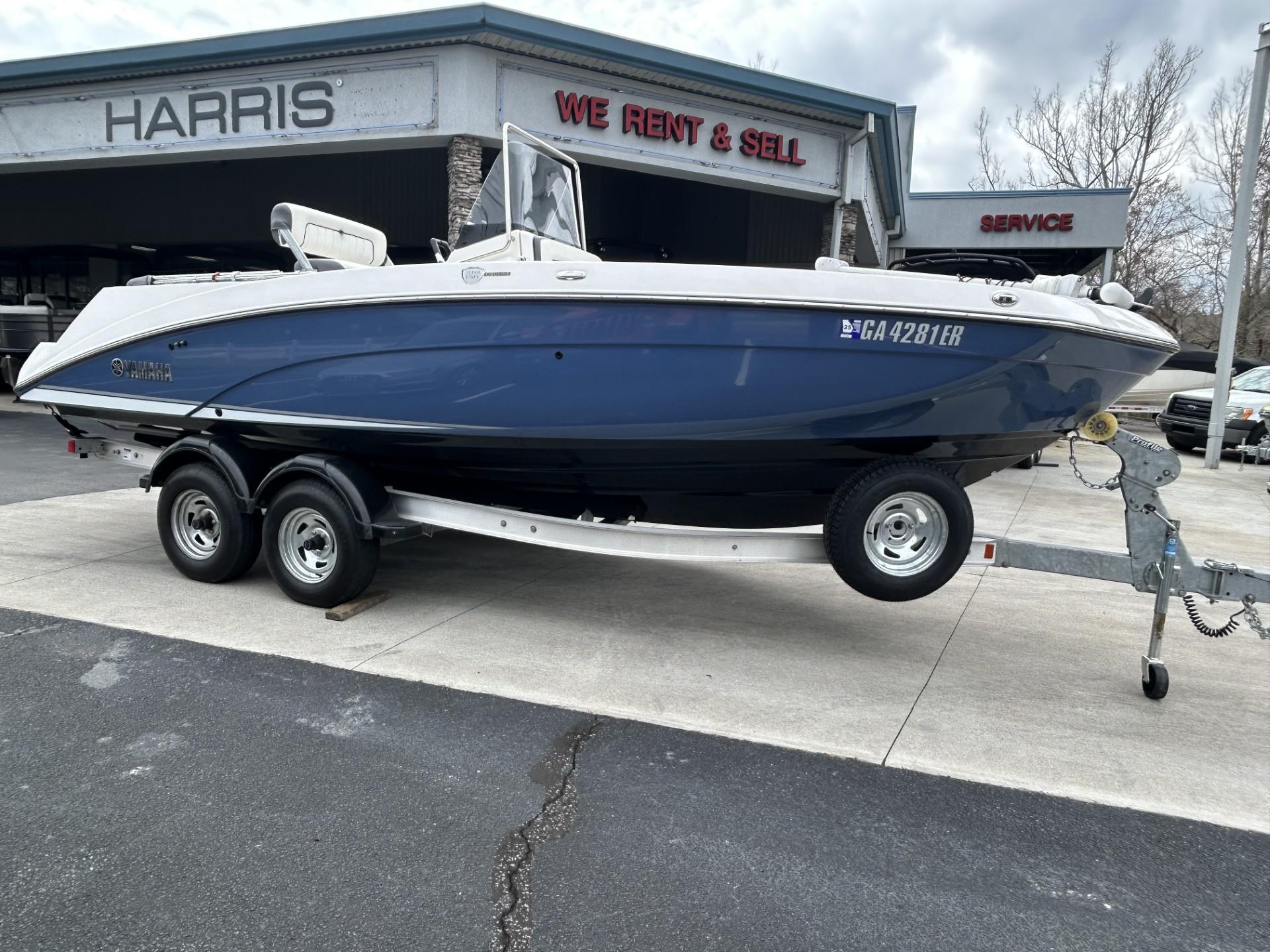 2019 Yamaha Boats 210 FSH Deluxe