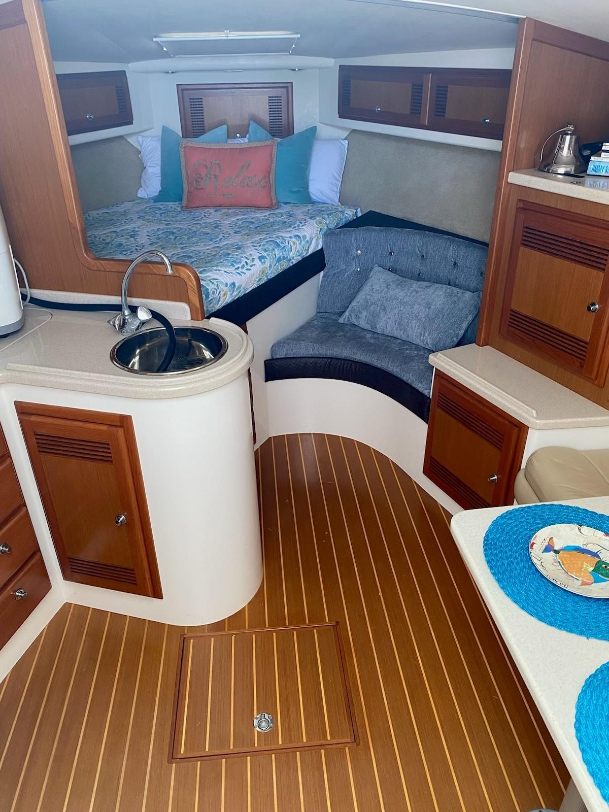 Cabo Express 35 - Reelistic - Cabin