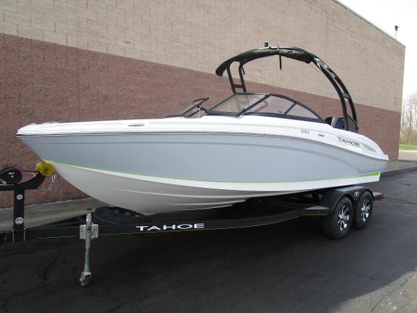 2021 Tahoe boat for sale, model of the boat is 210 S & Image # 3 of 35