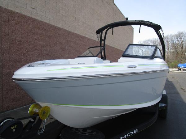 2021 Tahoe boat for sale, model of the boat is 210 S & Image # 4 of 35
