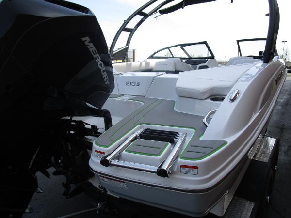 2021 Tahoe boat for sale, model of the boat is 210 S & Image # 7 of 35