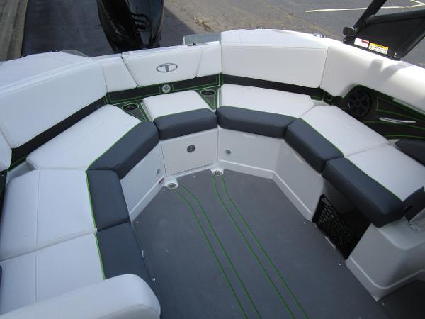 2021 Tahoe boat for sale, model of the boat is 210 S & Image # 10 of 35