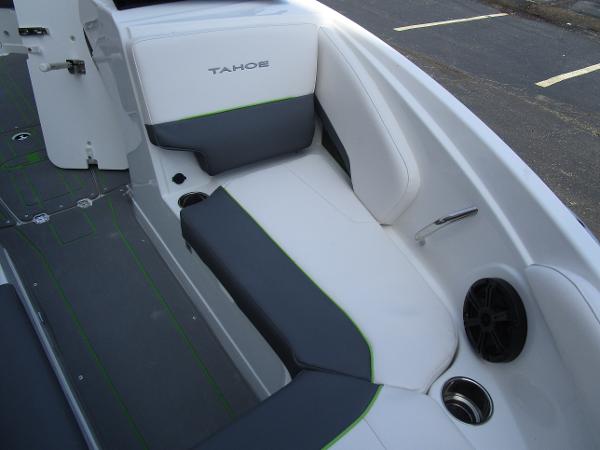 2021 Tahoe boat for sale, model of the boat is 210 S & Image # 25 of 35