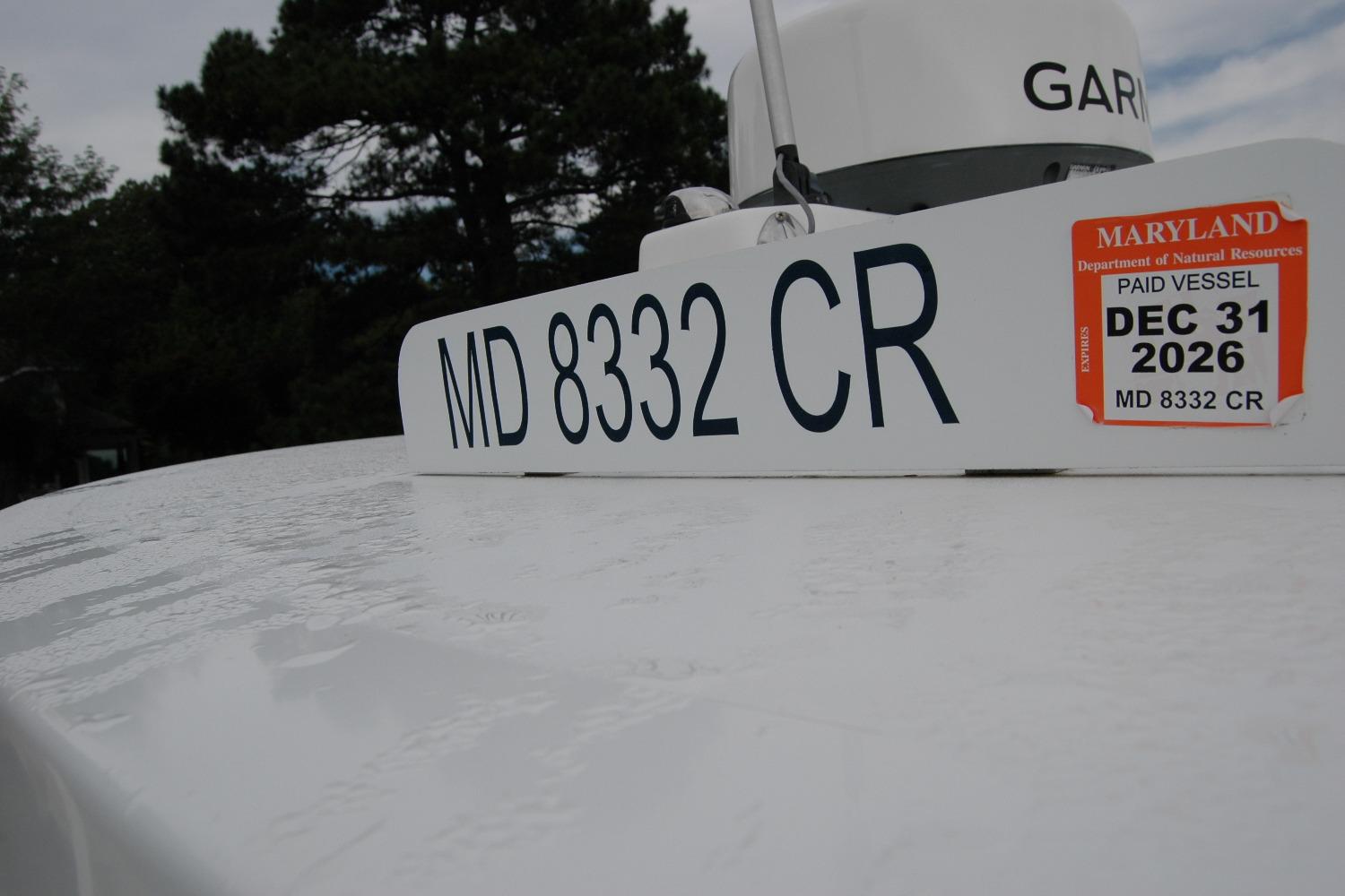 Maryland registered Composite Yacht 26, 2013 model, with license MD 8332 CR, valid until 2026.